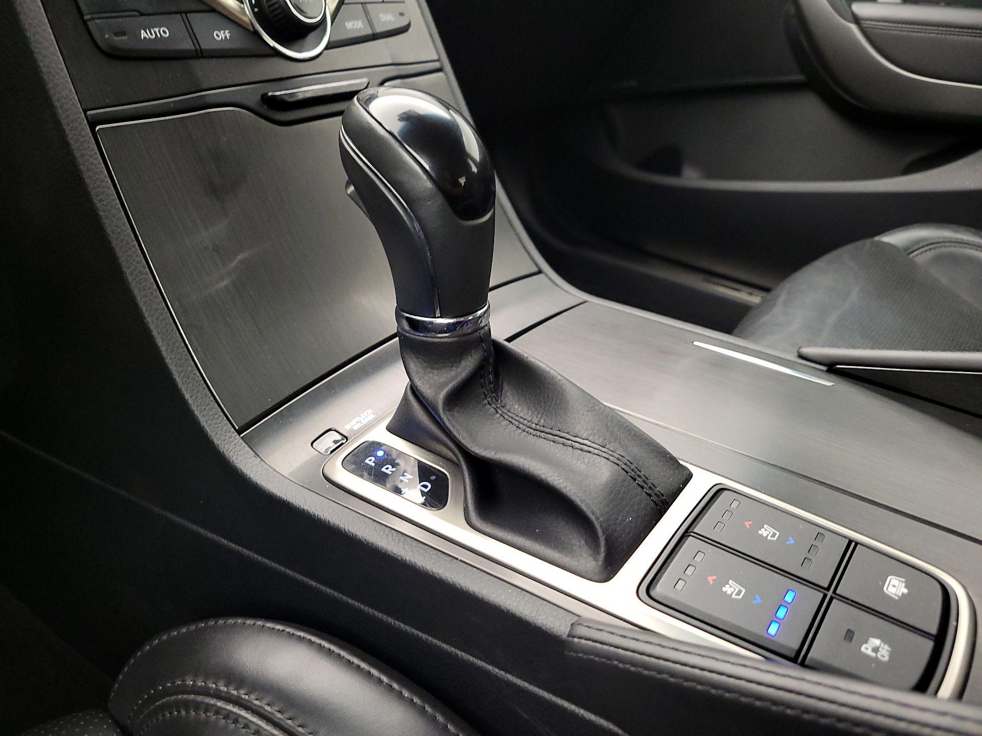 Thumbnail: 2014 Hyundai Azera - 18