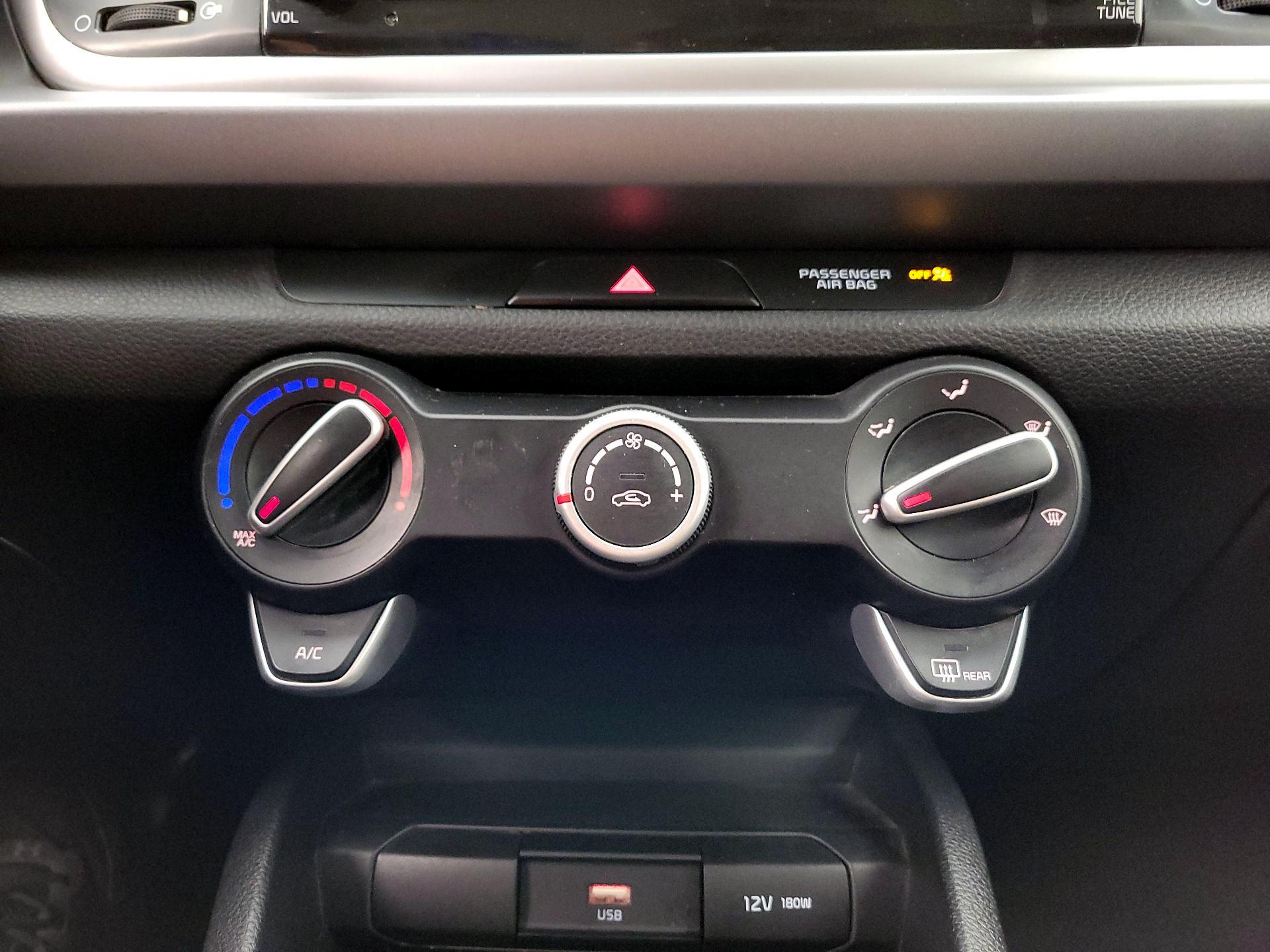 Thumbnail: 2023 Kia Rio - 16