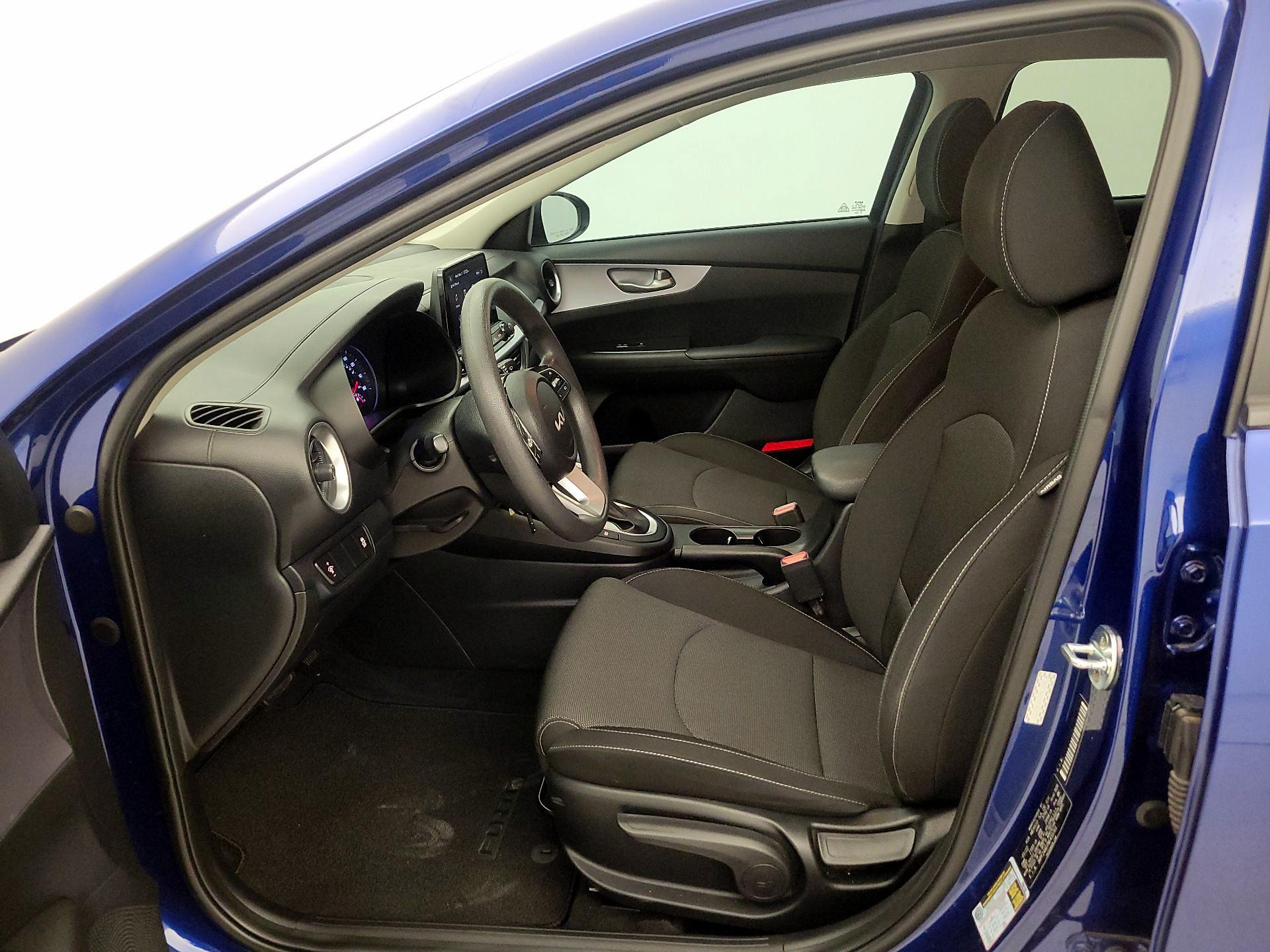 Thumbnail: 2022 Kia Forte - 11