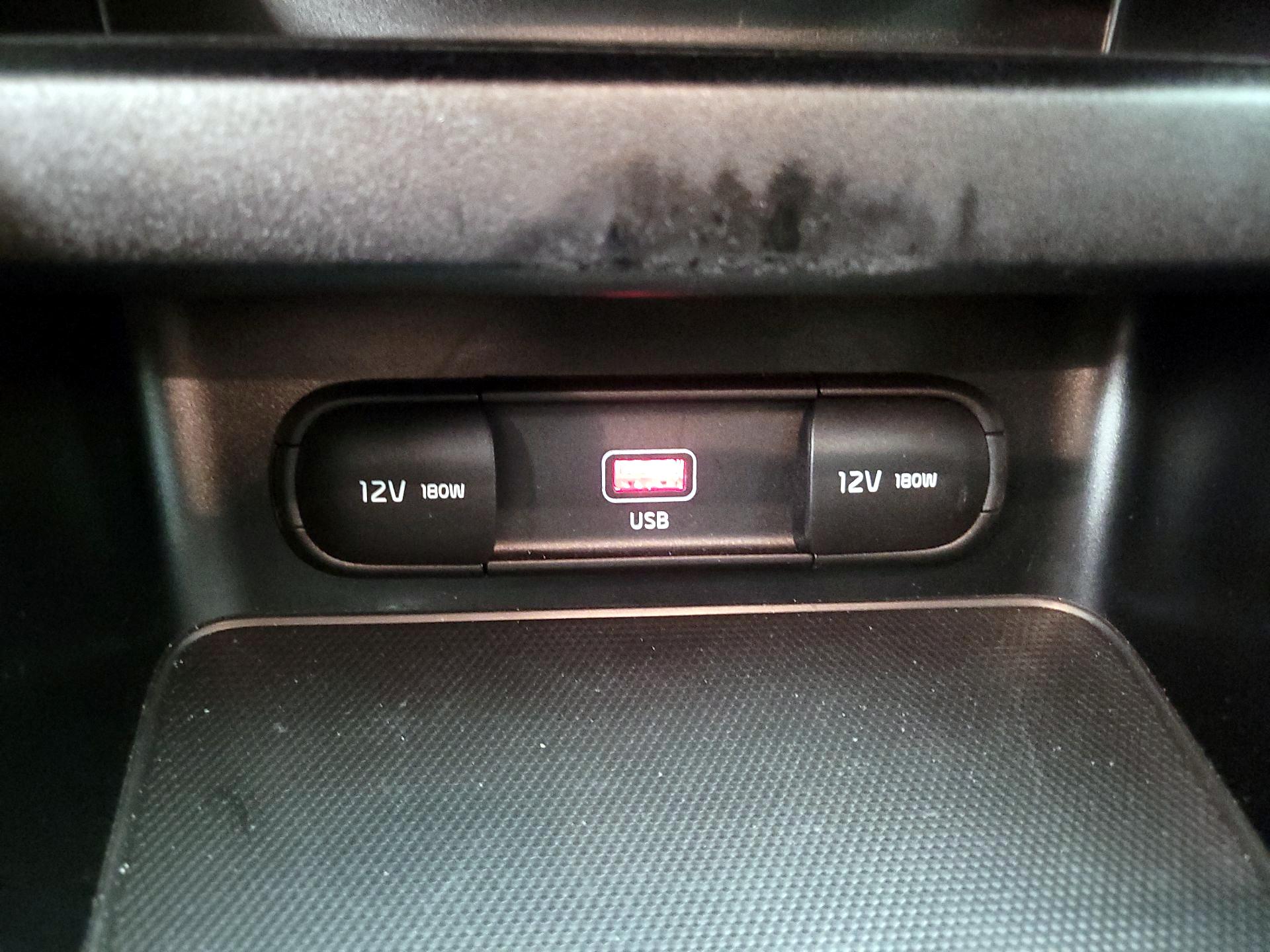 Thumbnail: 2022 Kia Forte - 18