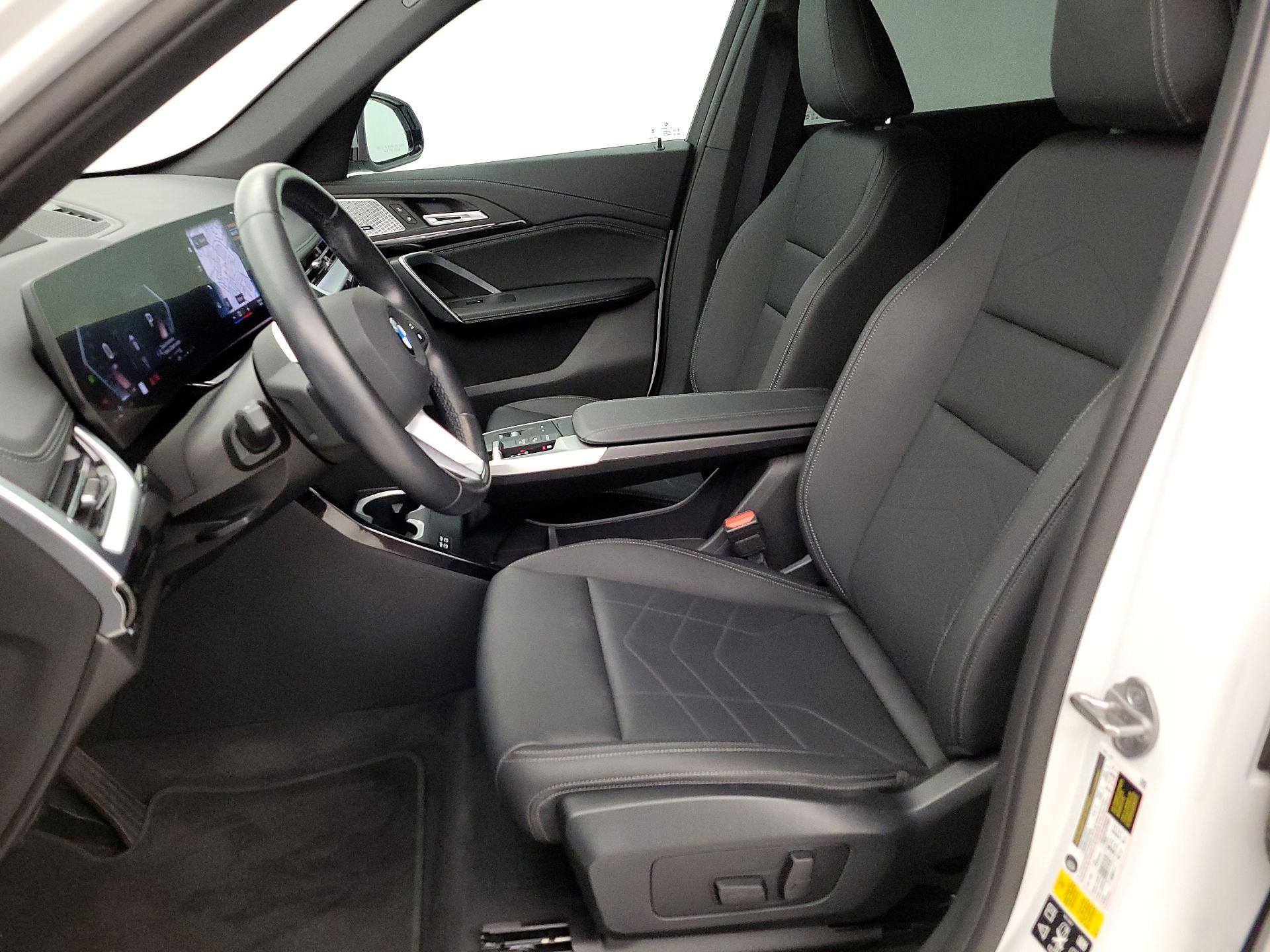 Thumbnail: 2023 BMW X1 - 11