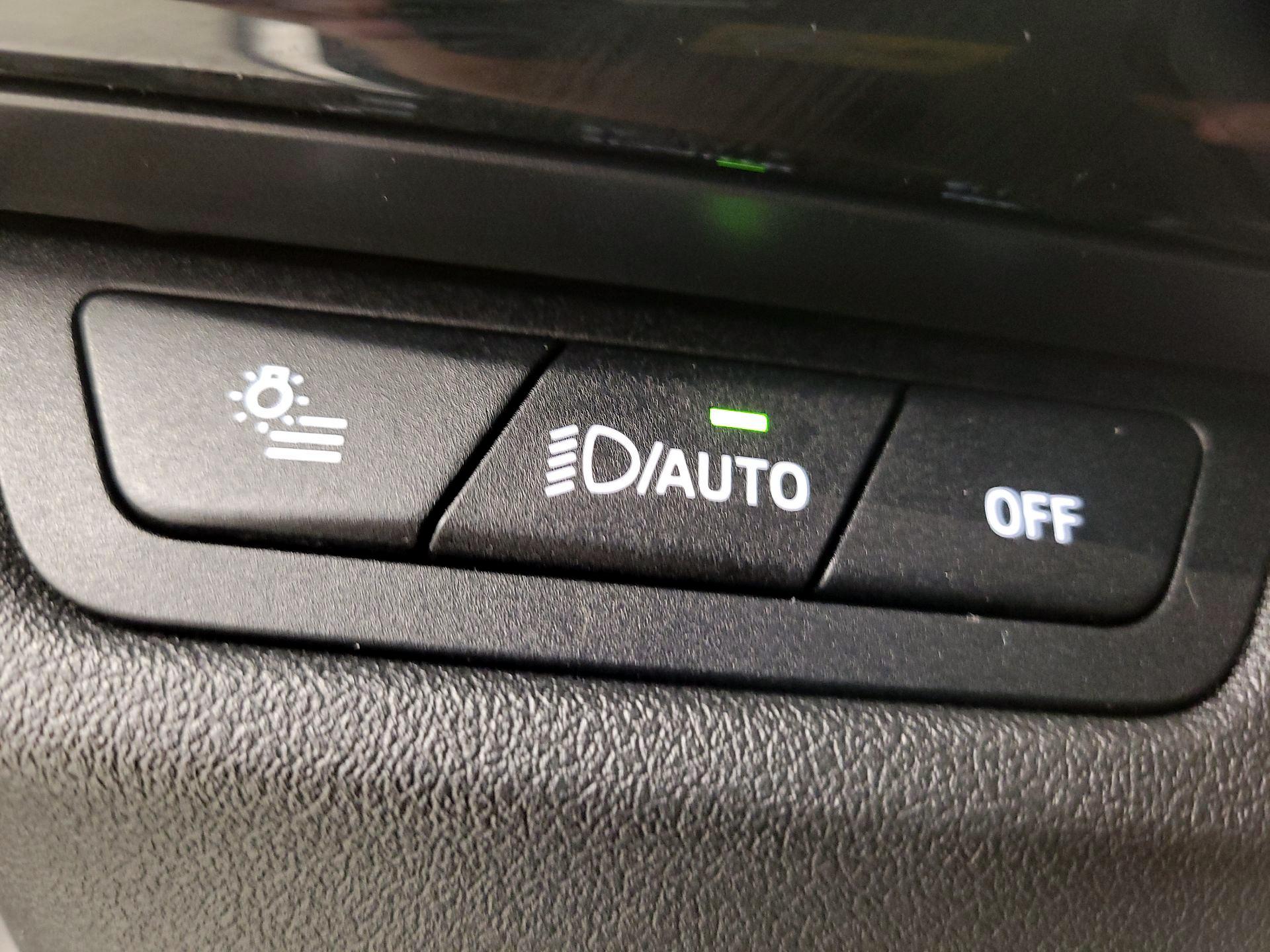 Thumbnail: 2023 BMW X1 - 13