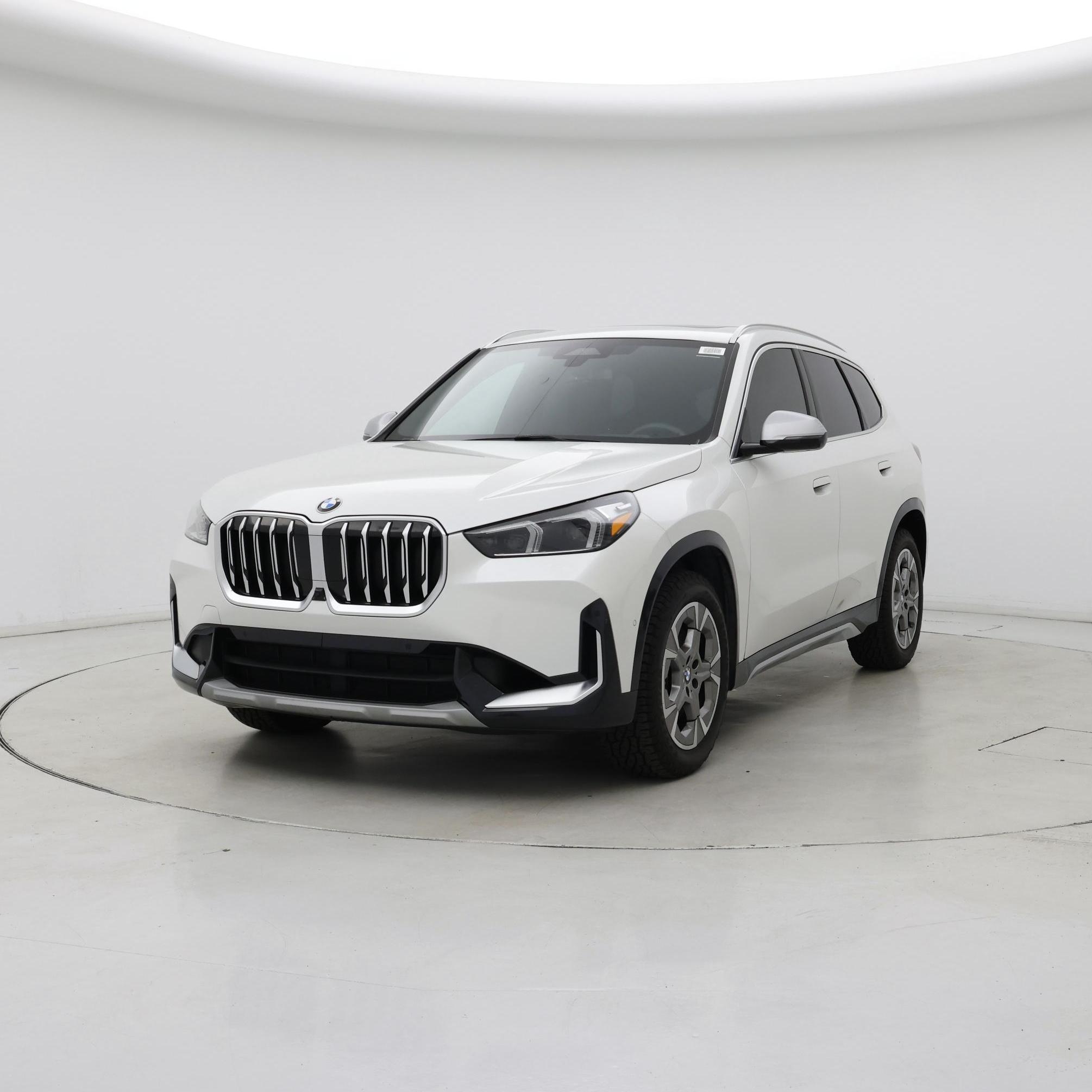 Thumbnail: 2023 BMW X1 - 4