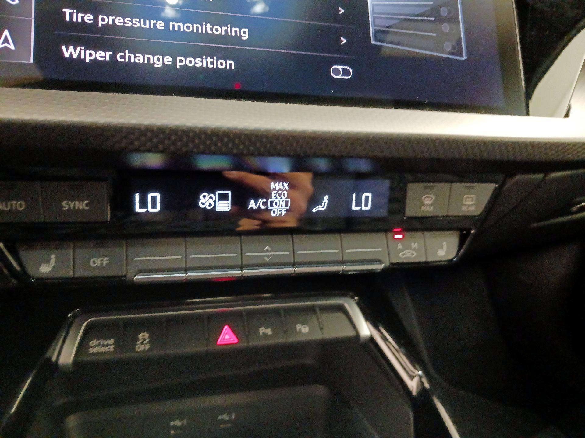 Thumbnail: 2024 Audi RS 3 - 17