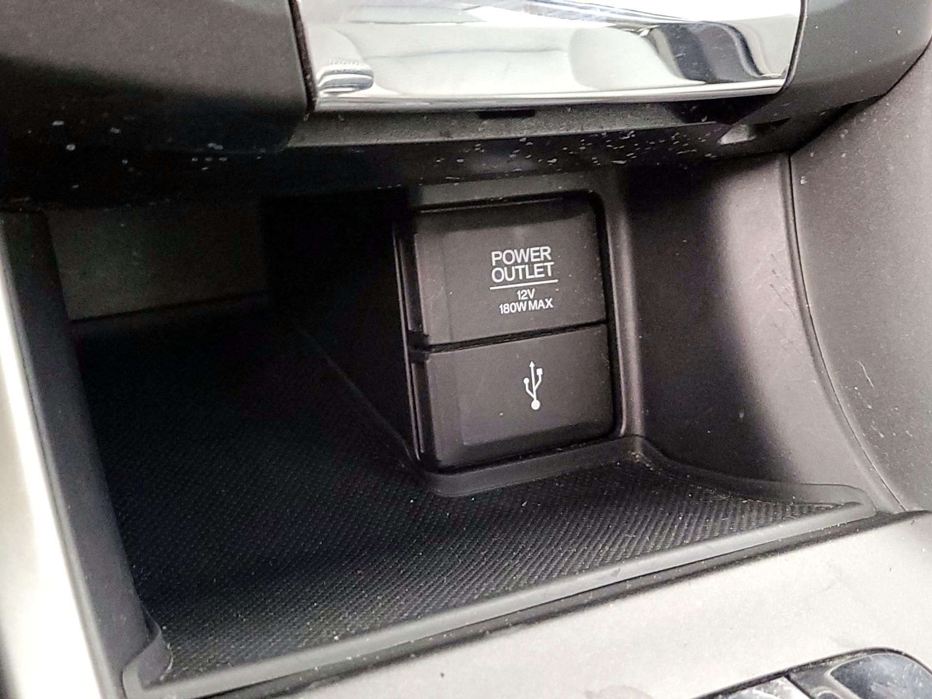 Thumbnail: 2015 Honda Accord - 18