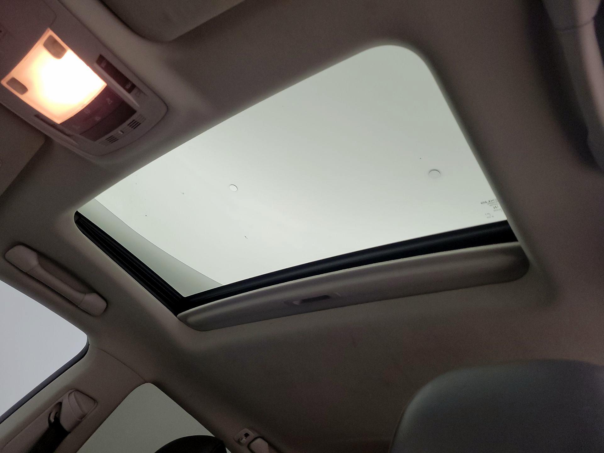 Thumbnail: 2015 Lexus RX - 19