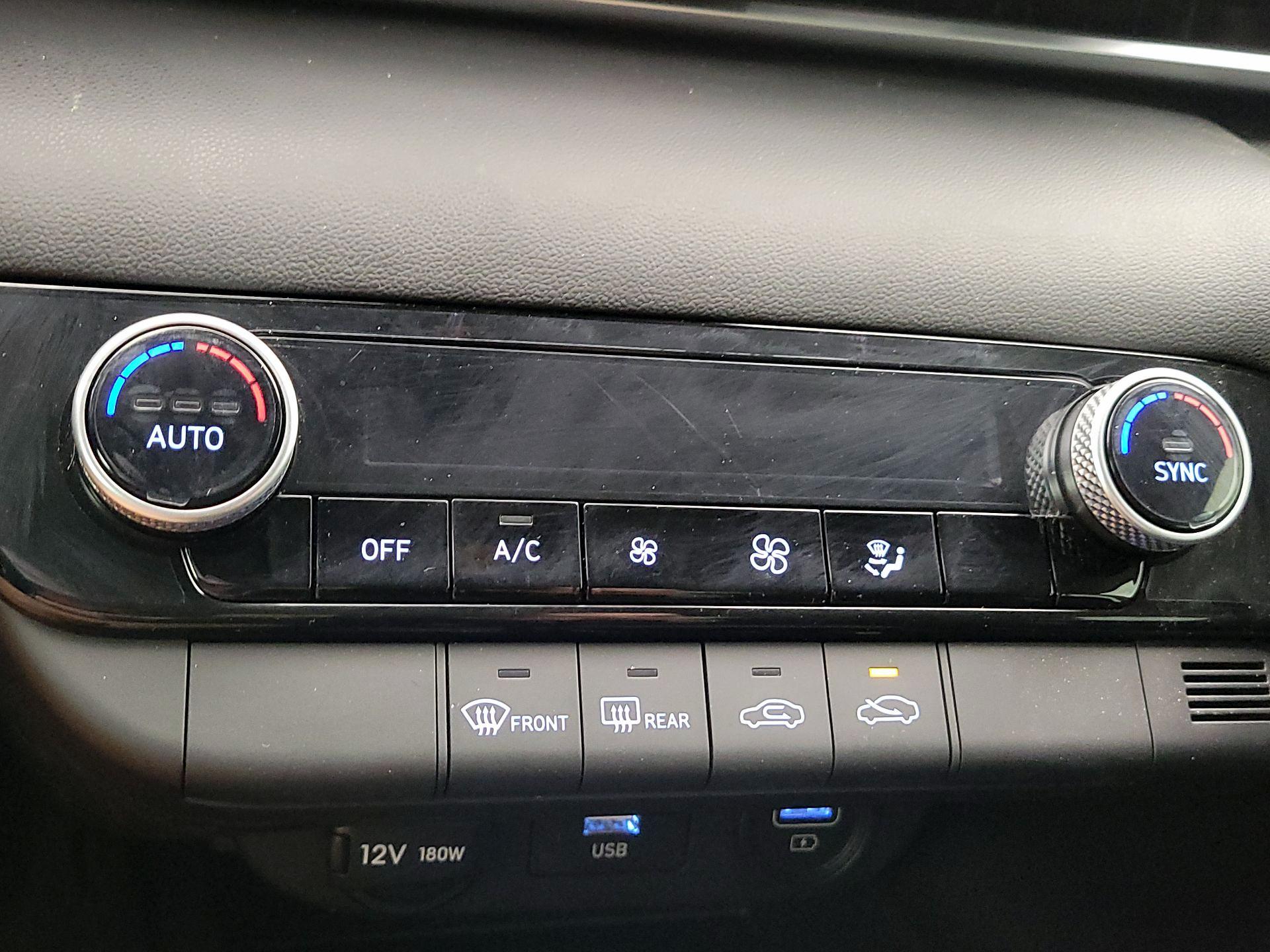 Thumbnail: 2021 Hyundai Elantra - 16