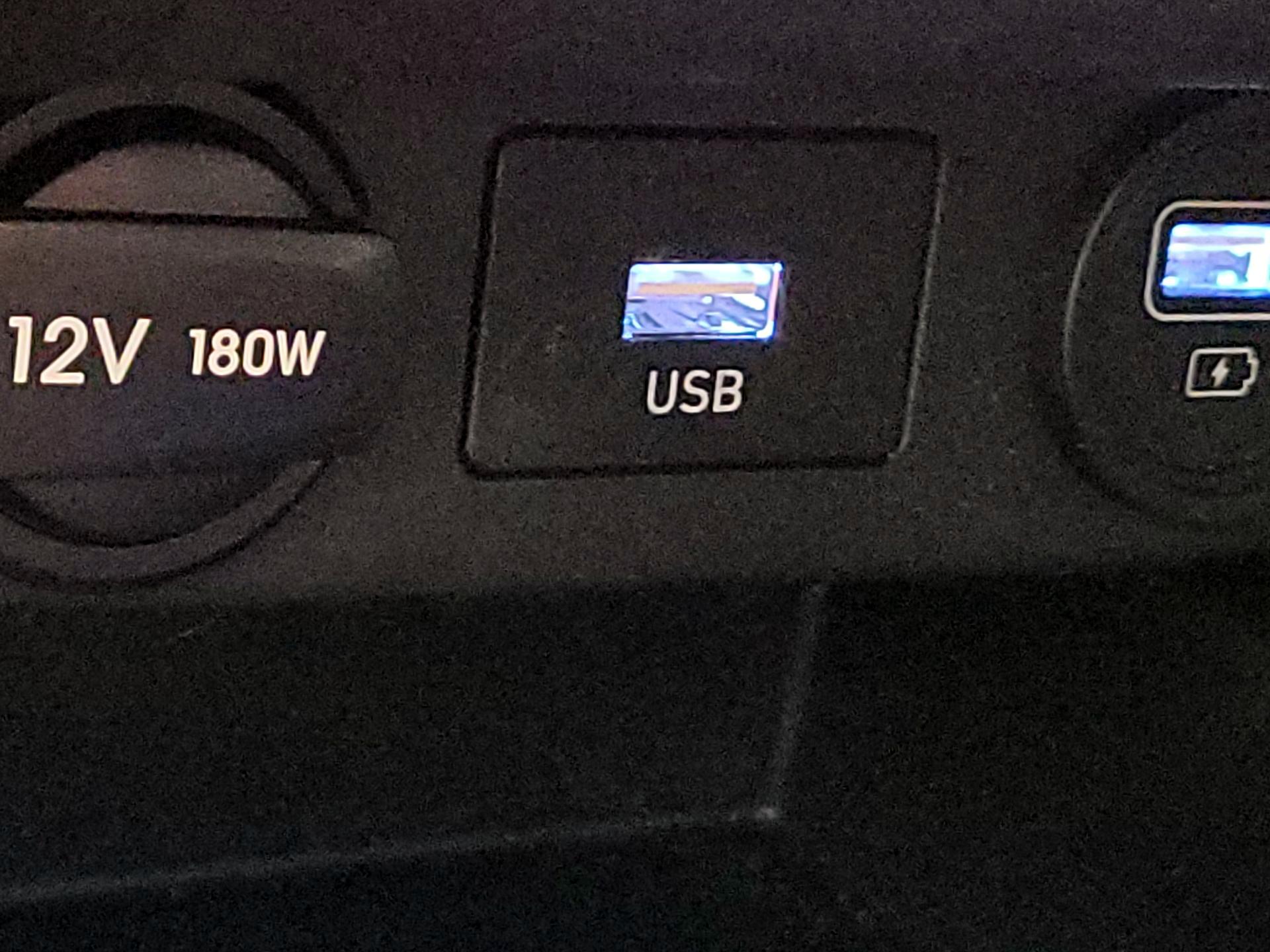 Thumbnail: 2021 Hyundai Elantra - 18