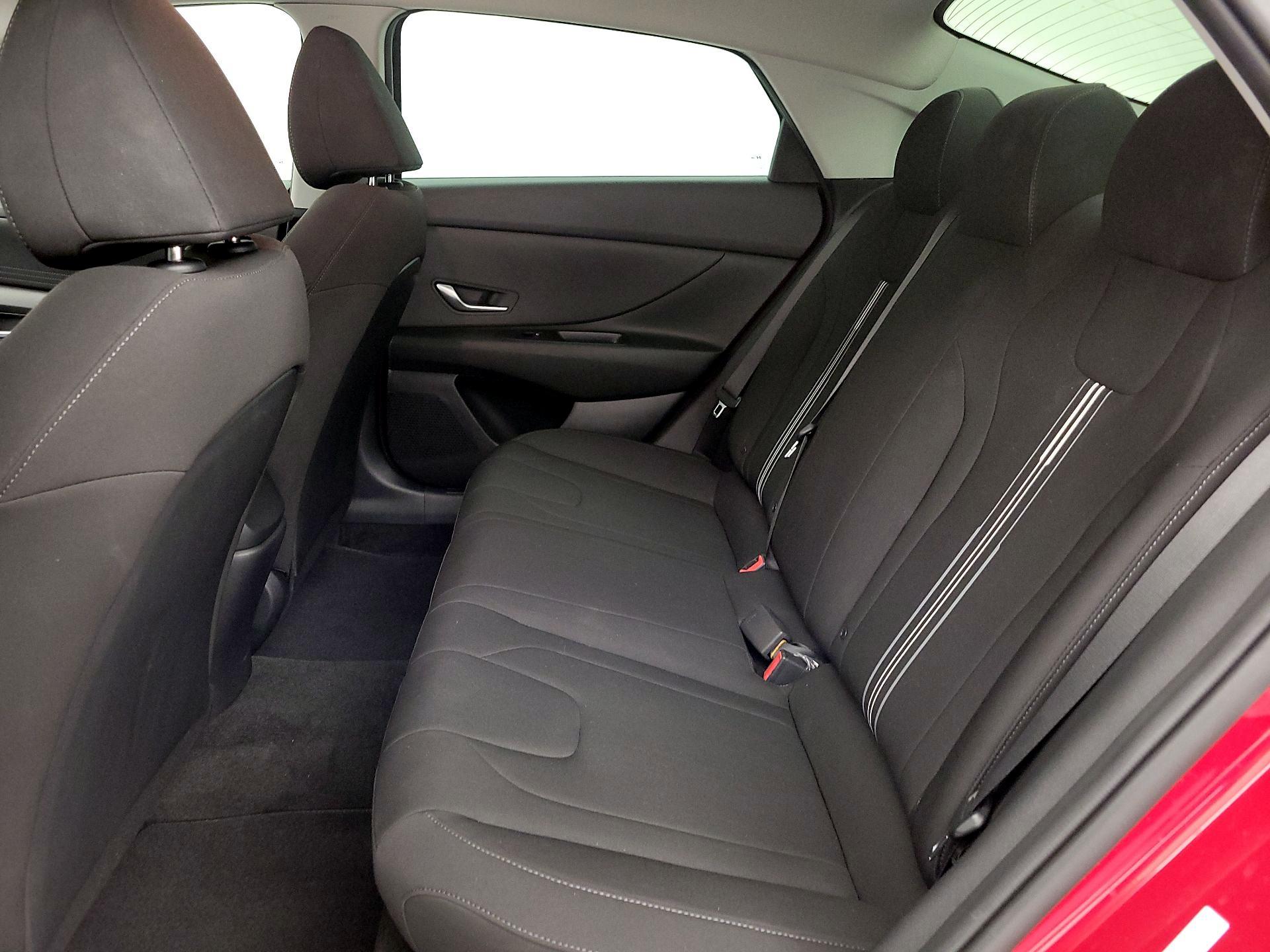 Thumbnail: 2021 Hyundai Elantra - 19