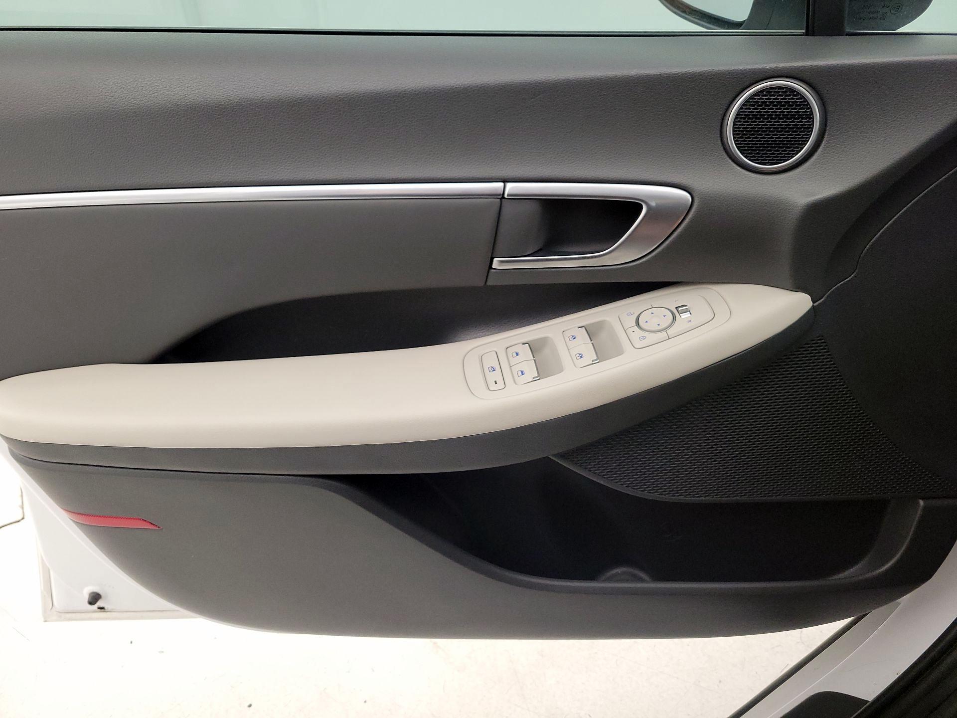 Thumbnail: 2021 Hyundai Sonata - 12