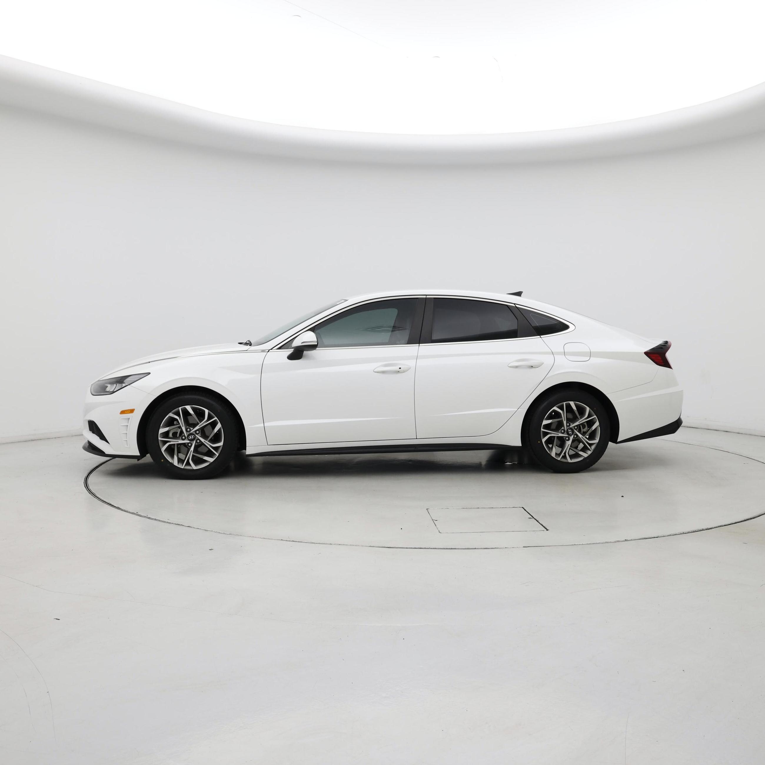 Thumbnail: 2021 Hyundai Sonata - 3