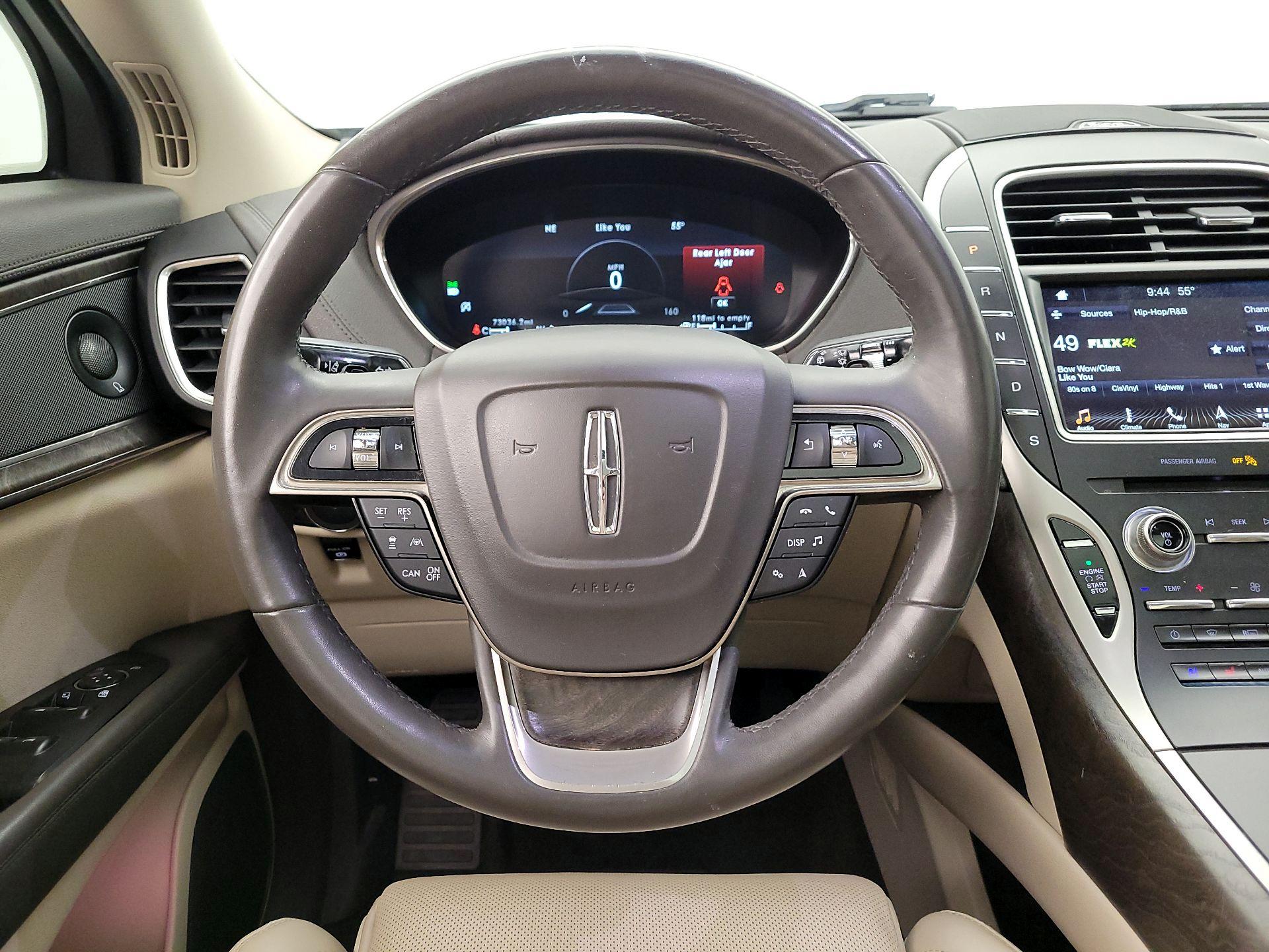 Thumbnail: 2019 Lincoln Nautilus - 10