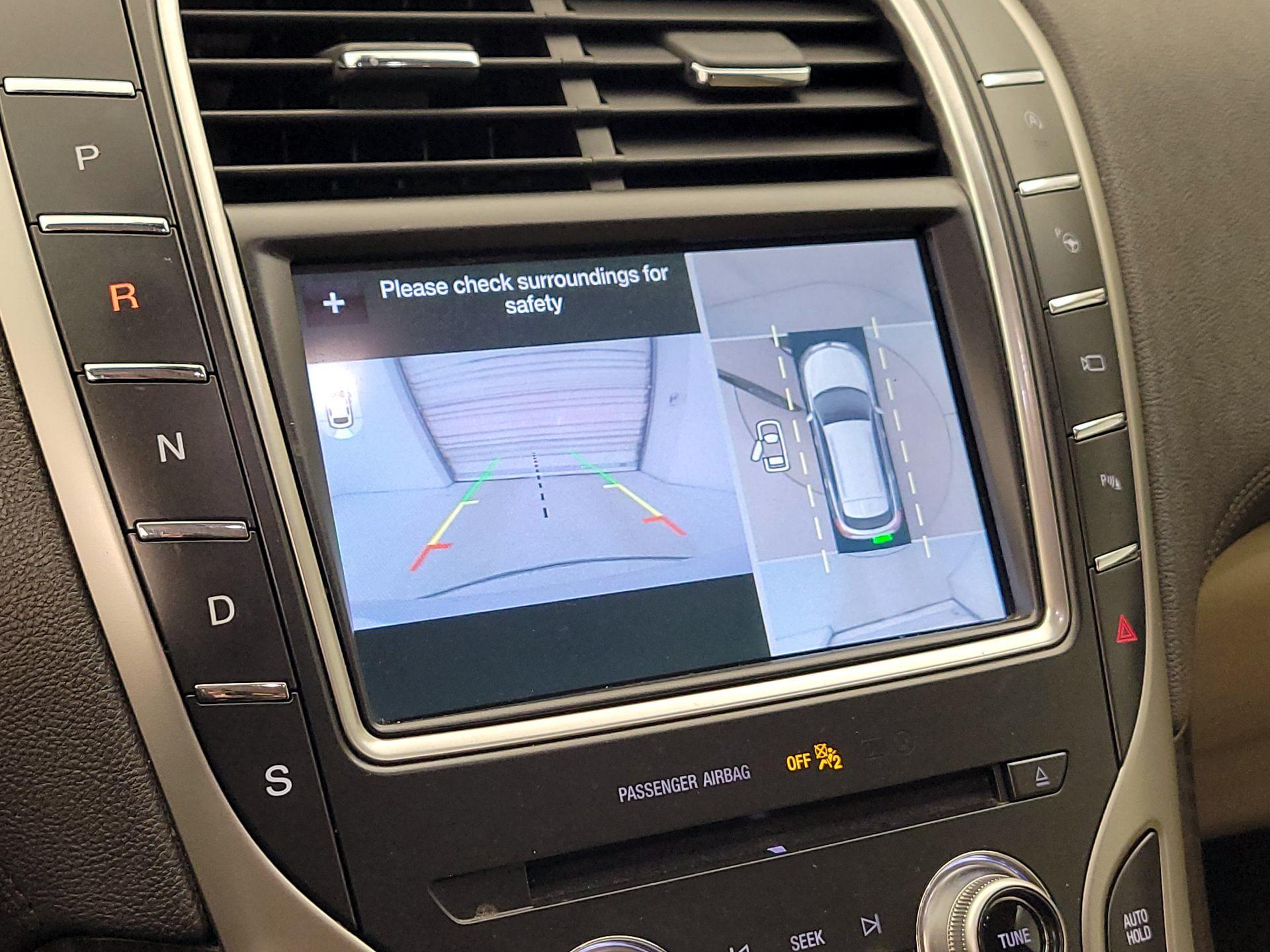 Thumbnail: 2019 Lincoln Nautilus - 15