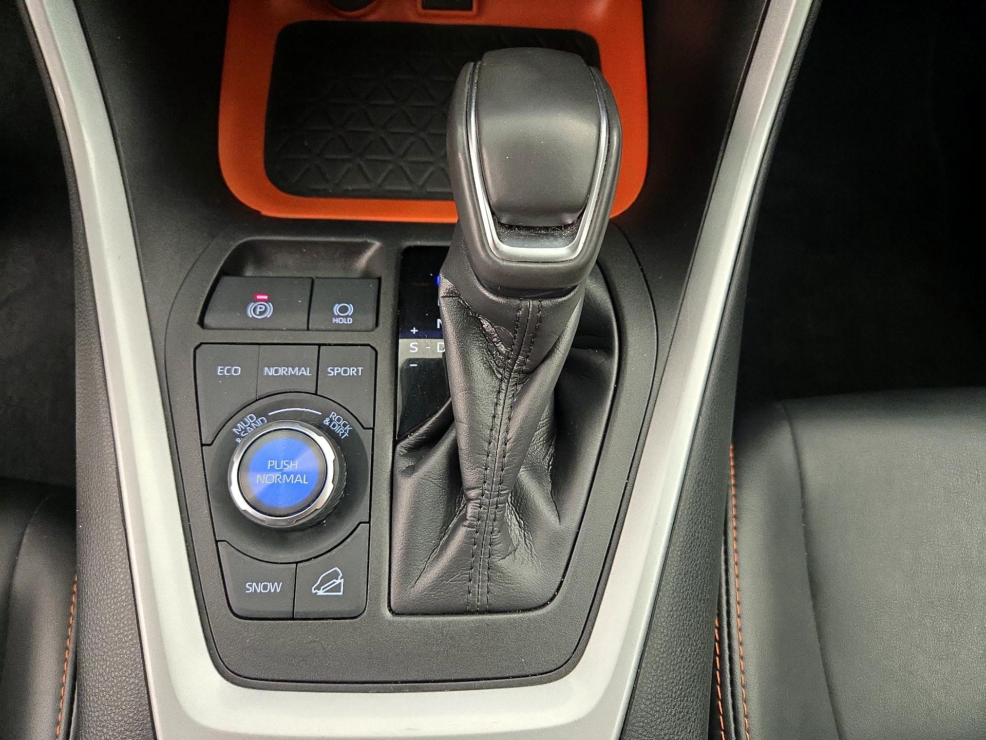 Thumbnail: 2024 Toyota RAV4 - 17