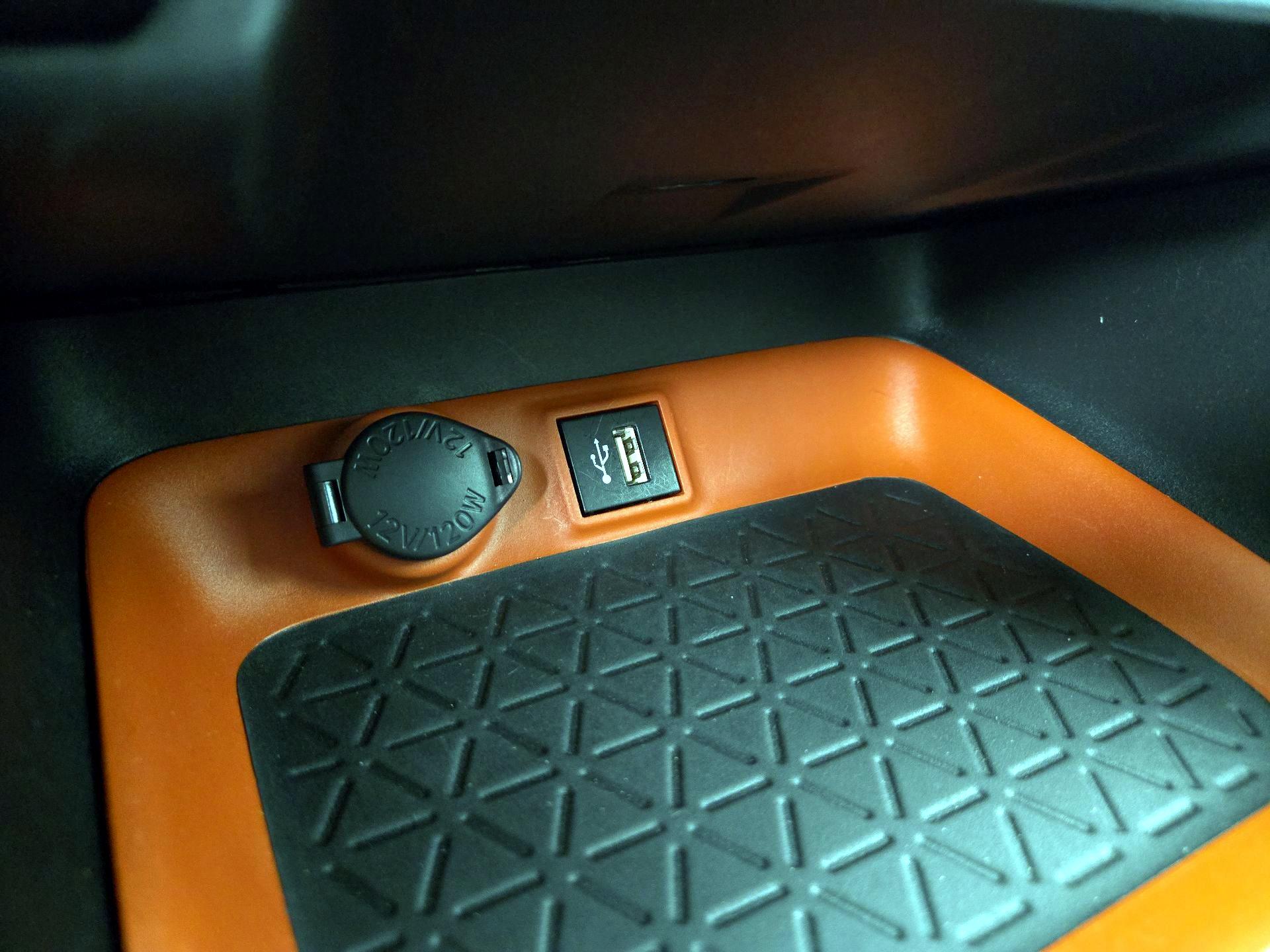 Thumbnail: 2024 Toyota RAV4 - 18