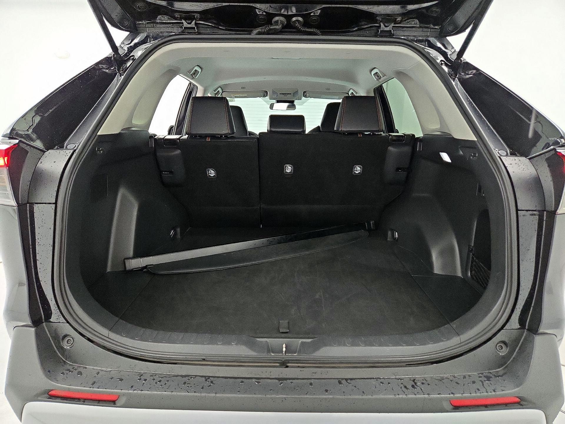 Thumbnail: 2024 Toyota RAV4 - 20