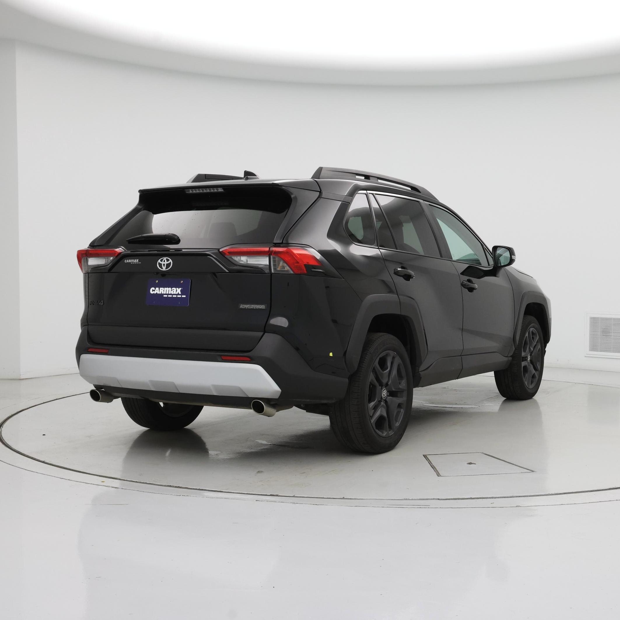 Thumbnail: 2024 Toyota RAV4 - 8