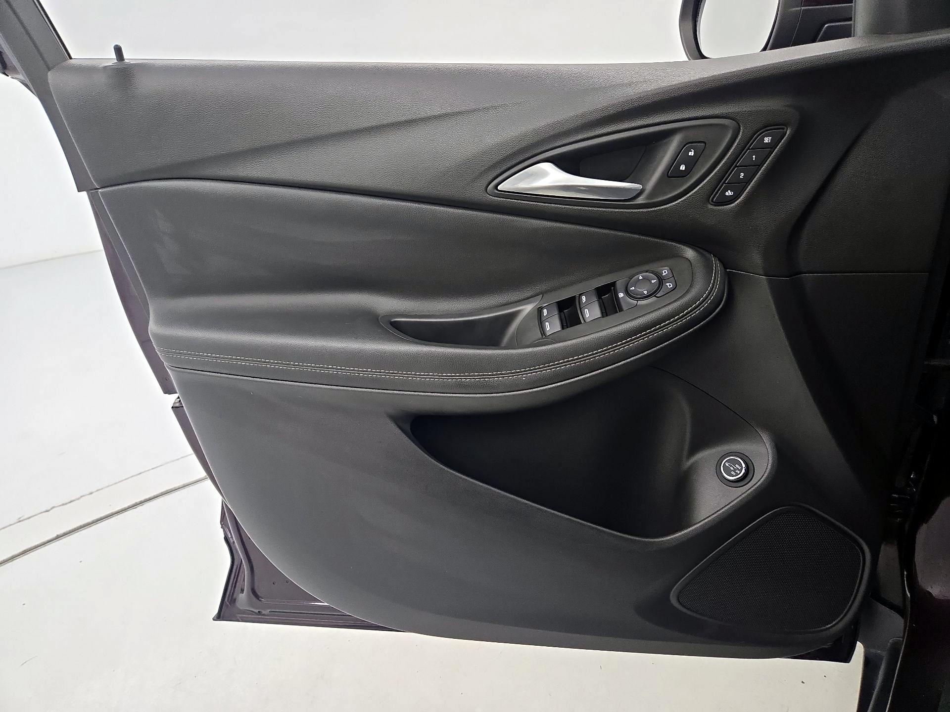 Thumbnail: 2020 Buick Encore GX - 12