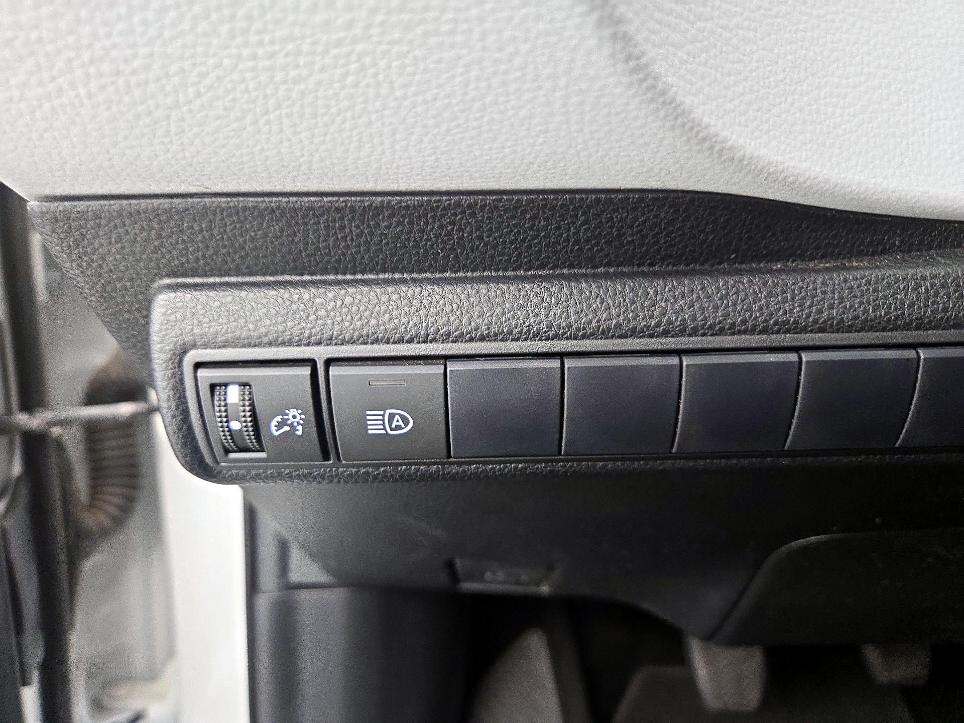 Thumbnail: 2021 Toyota Corolla - 13