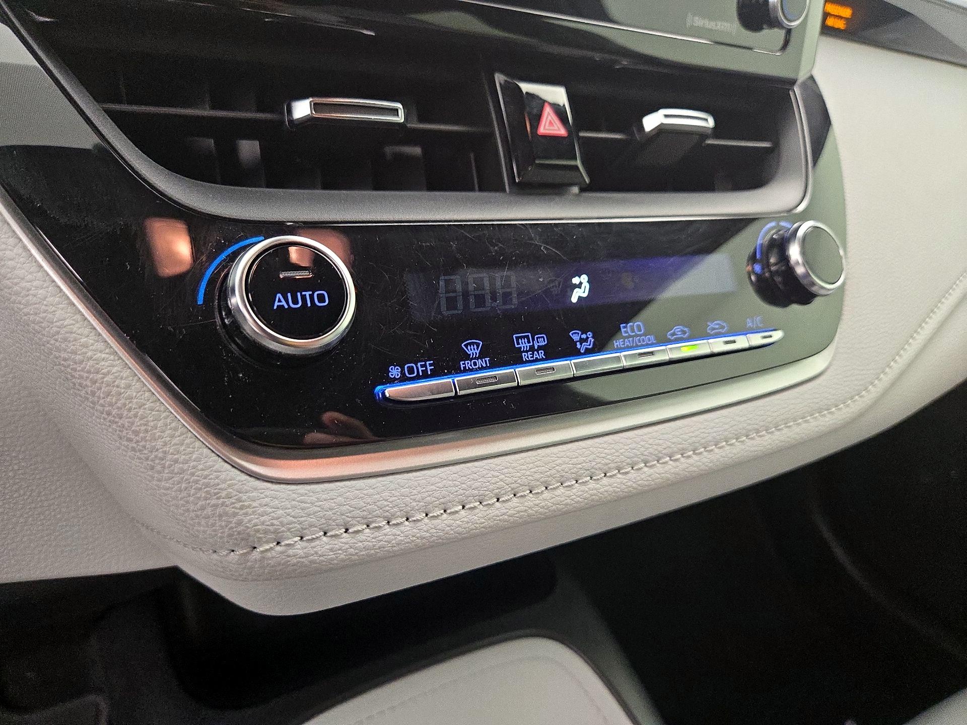 Thumbnail: 2021 Toyota Corolla - 16