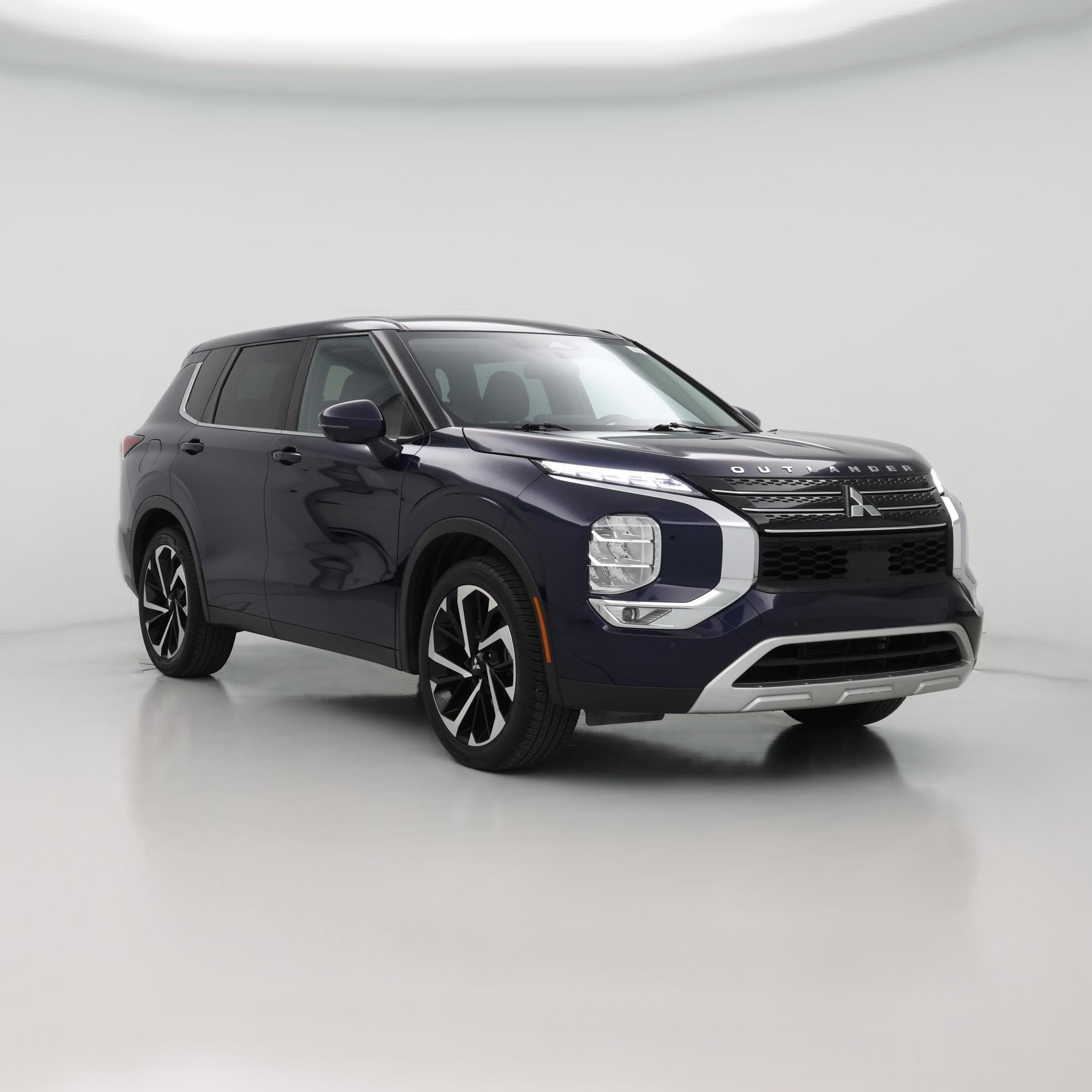Thumbnail: 2023 Mitsubishi Outlander - 1