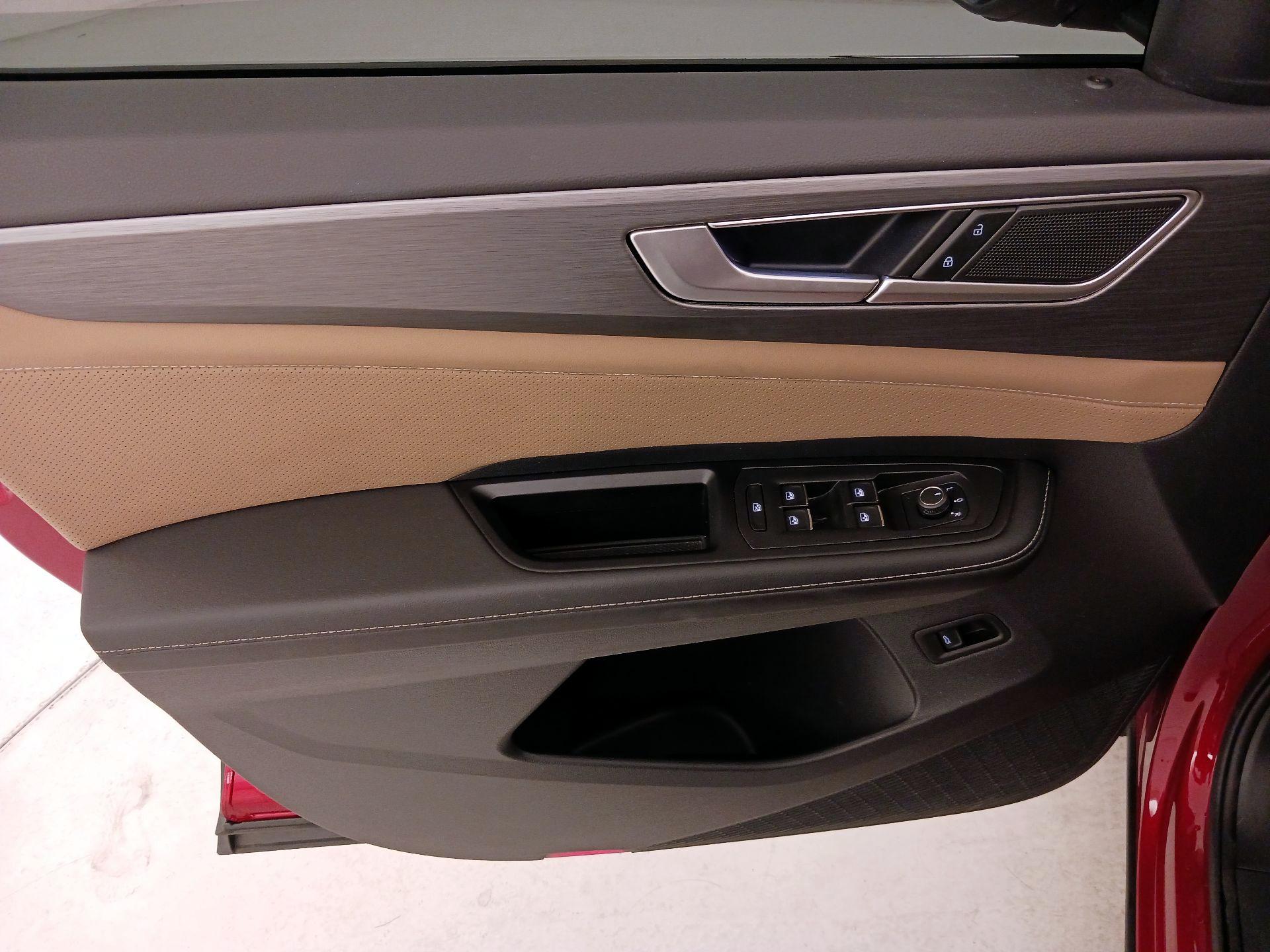 Thumbnail: 2024 Volkswagen Atlas - 12