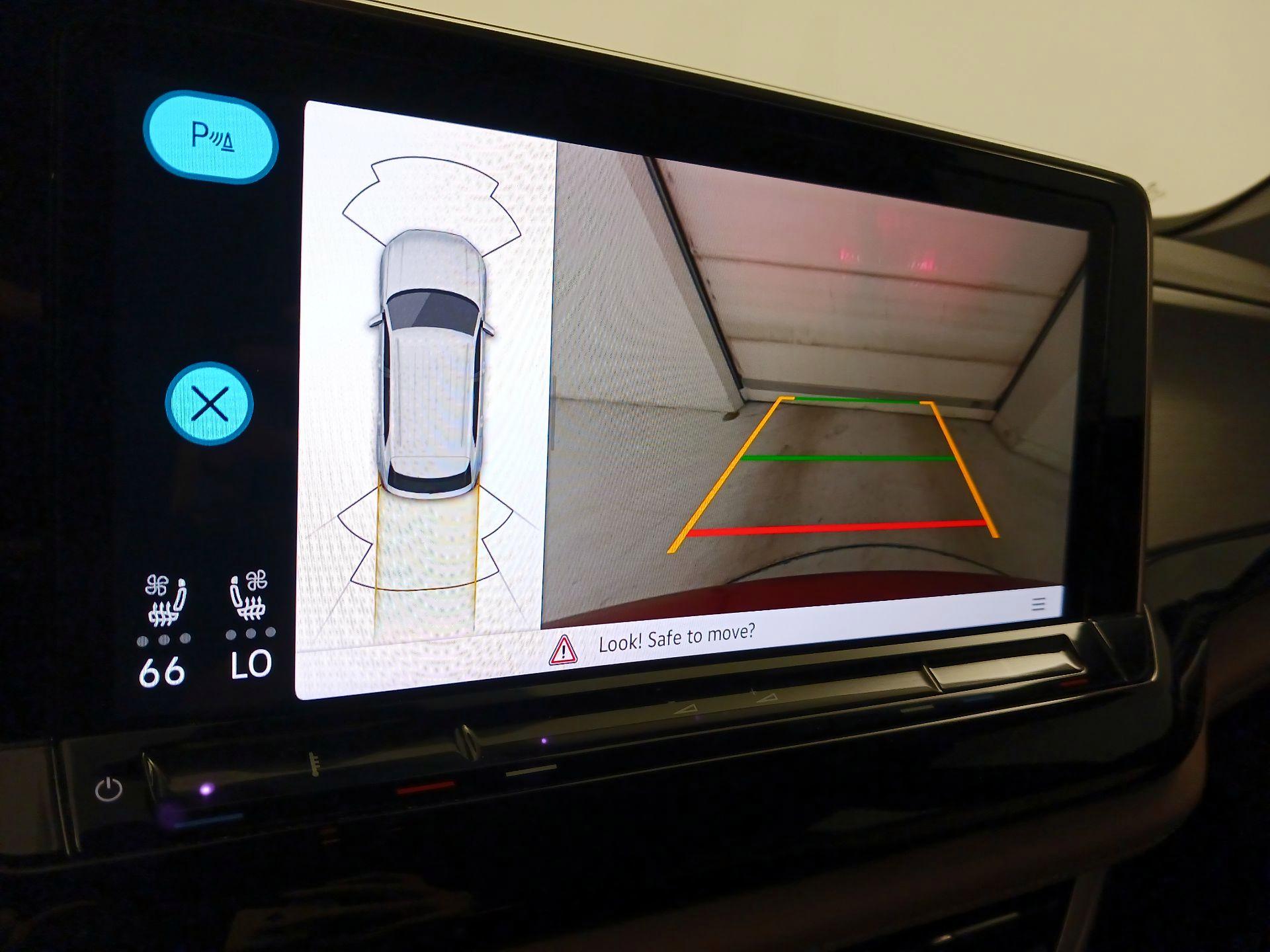 Thumbnail: 2024 Volkswagen Atlas - 14