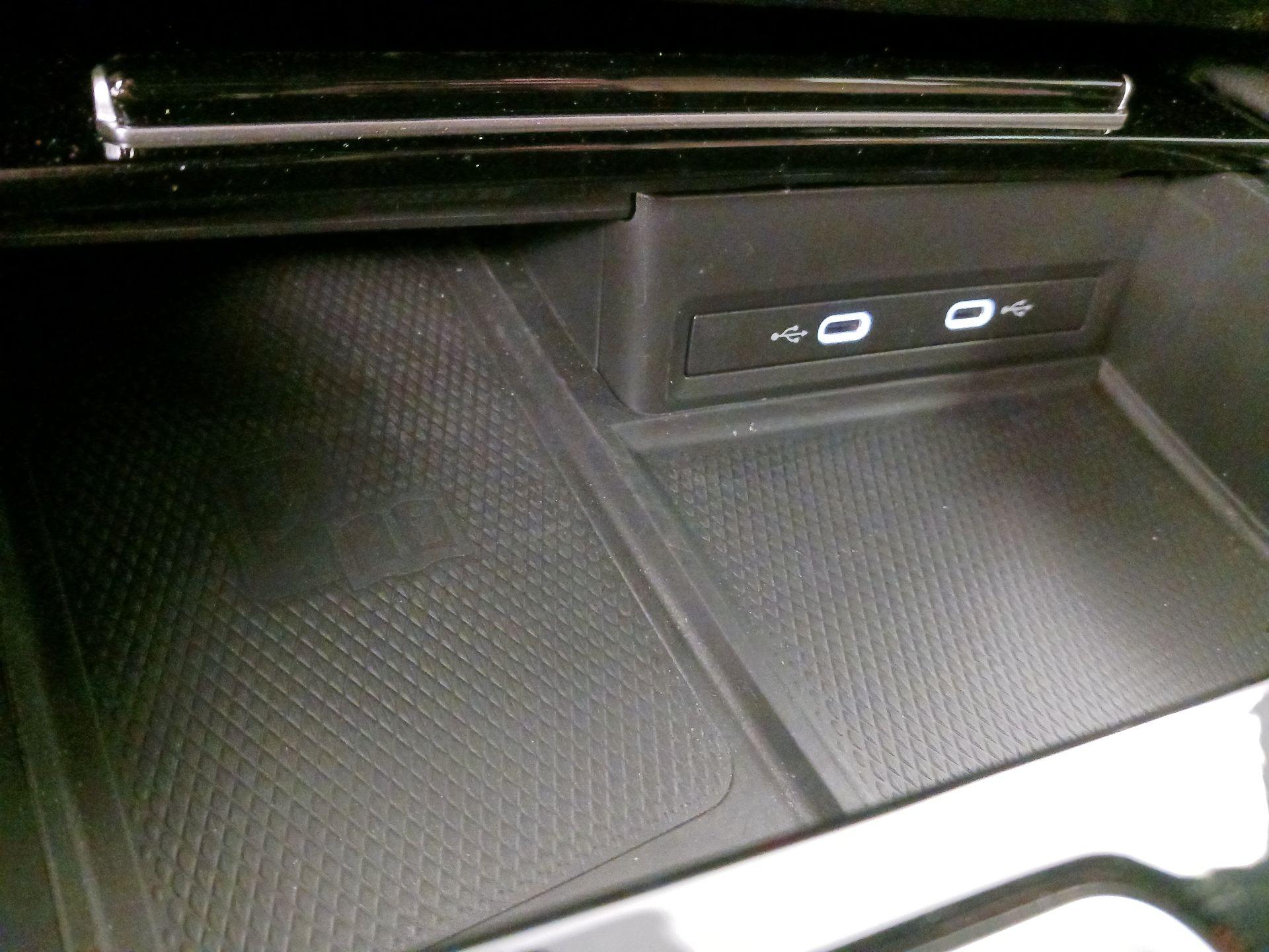 Thumbnail: 2024 Volkswagen Atlas - 18