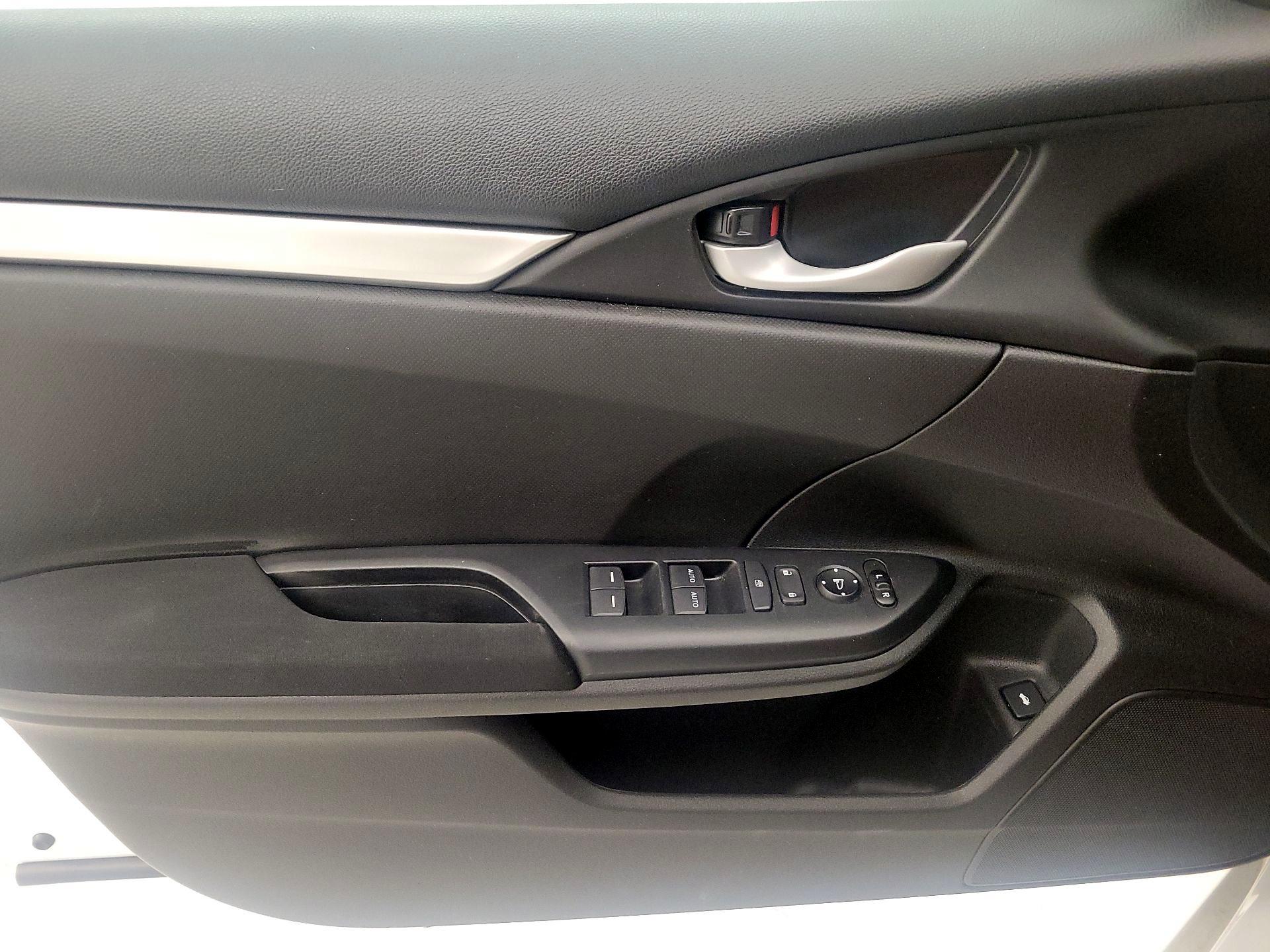 Thumbnail: 2019 Honda Civic - 12