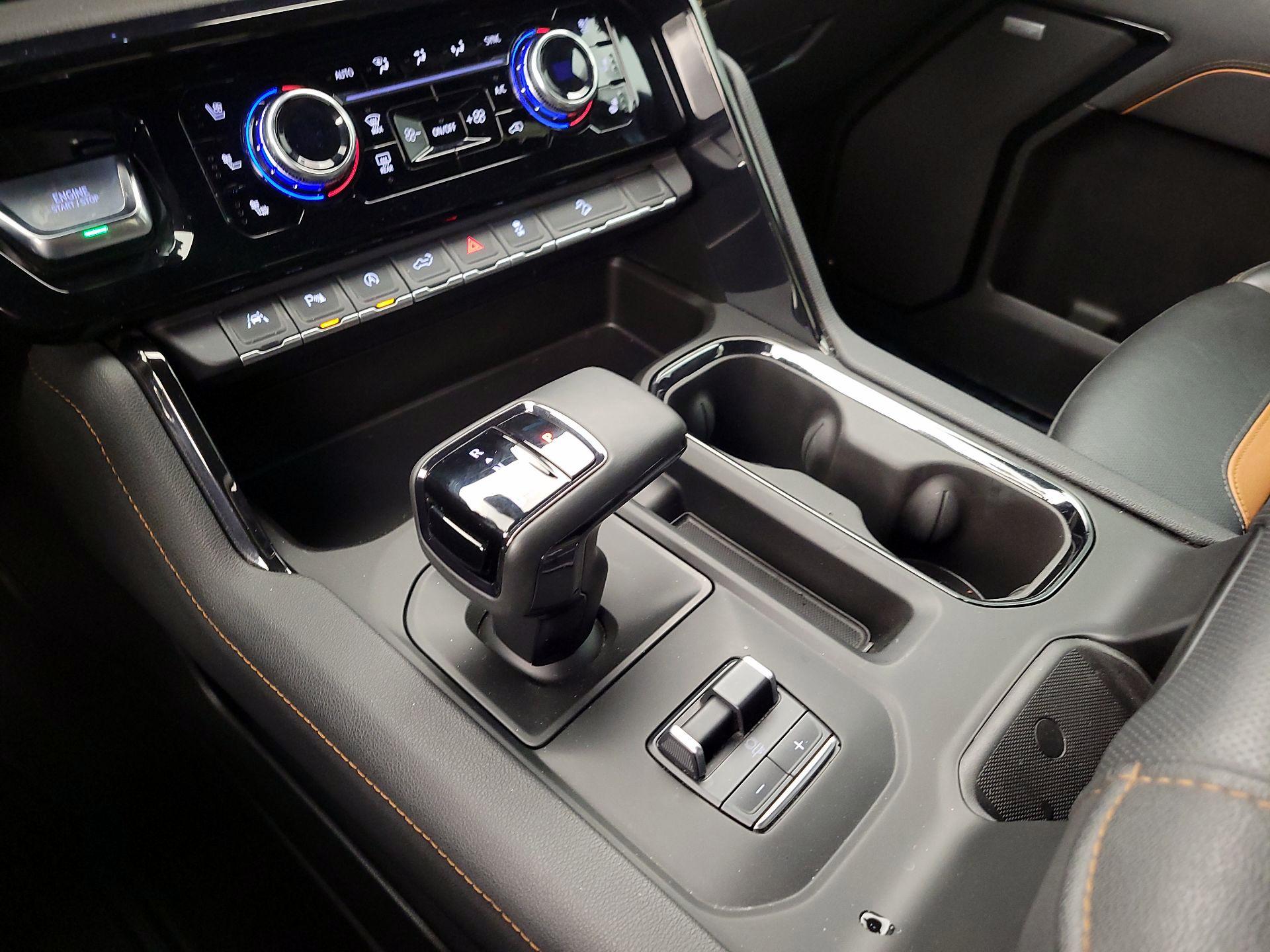 Thumbnail: 2025 GMC Sierra 1500 - 17