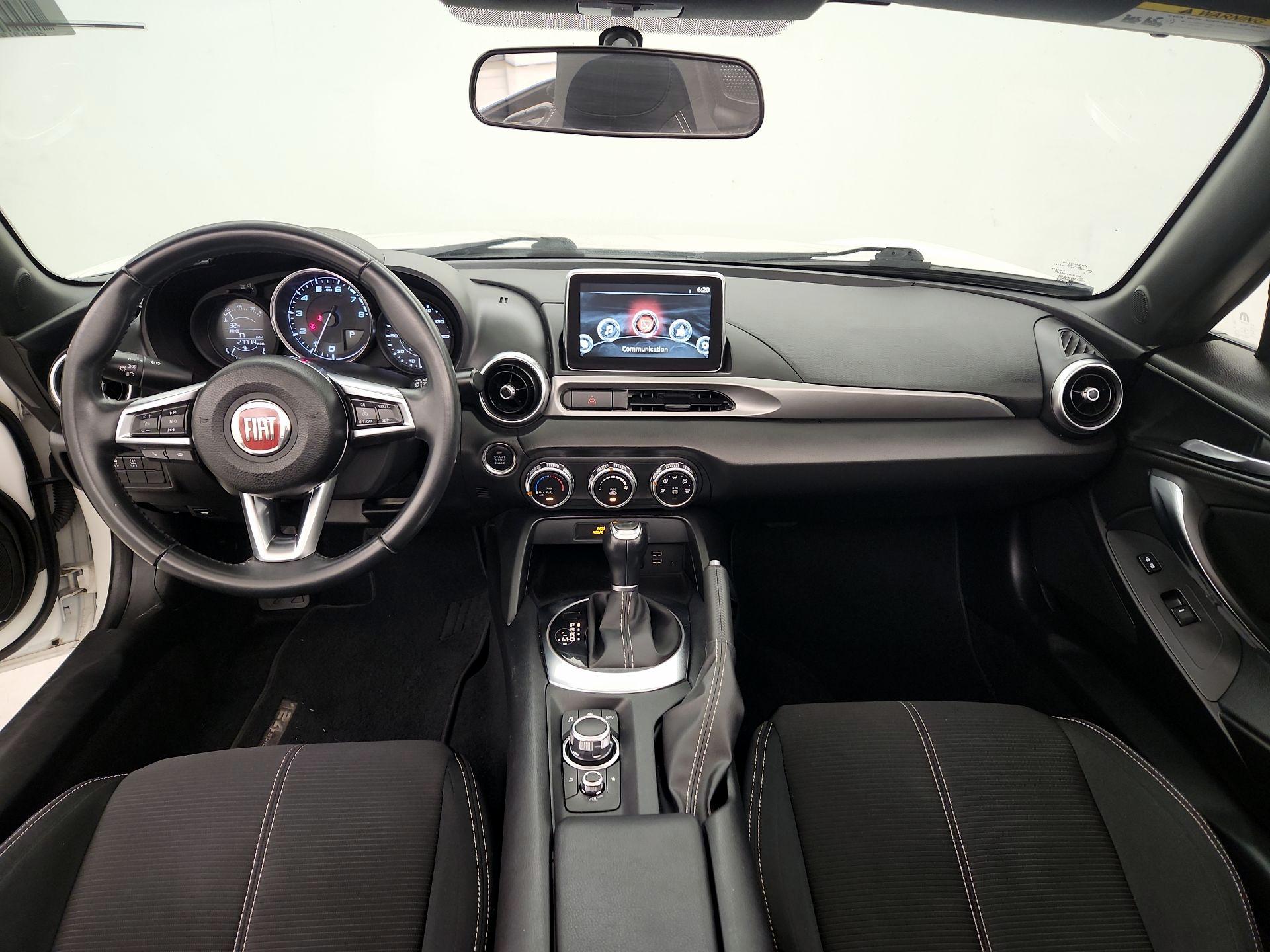 Thumbnail: 2018 Fiat 124 Spider - 9
