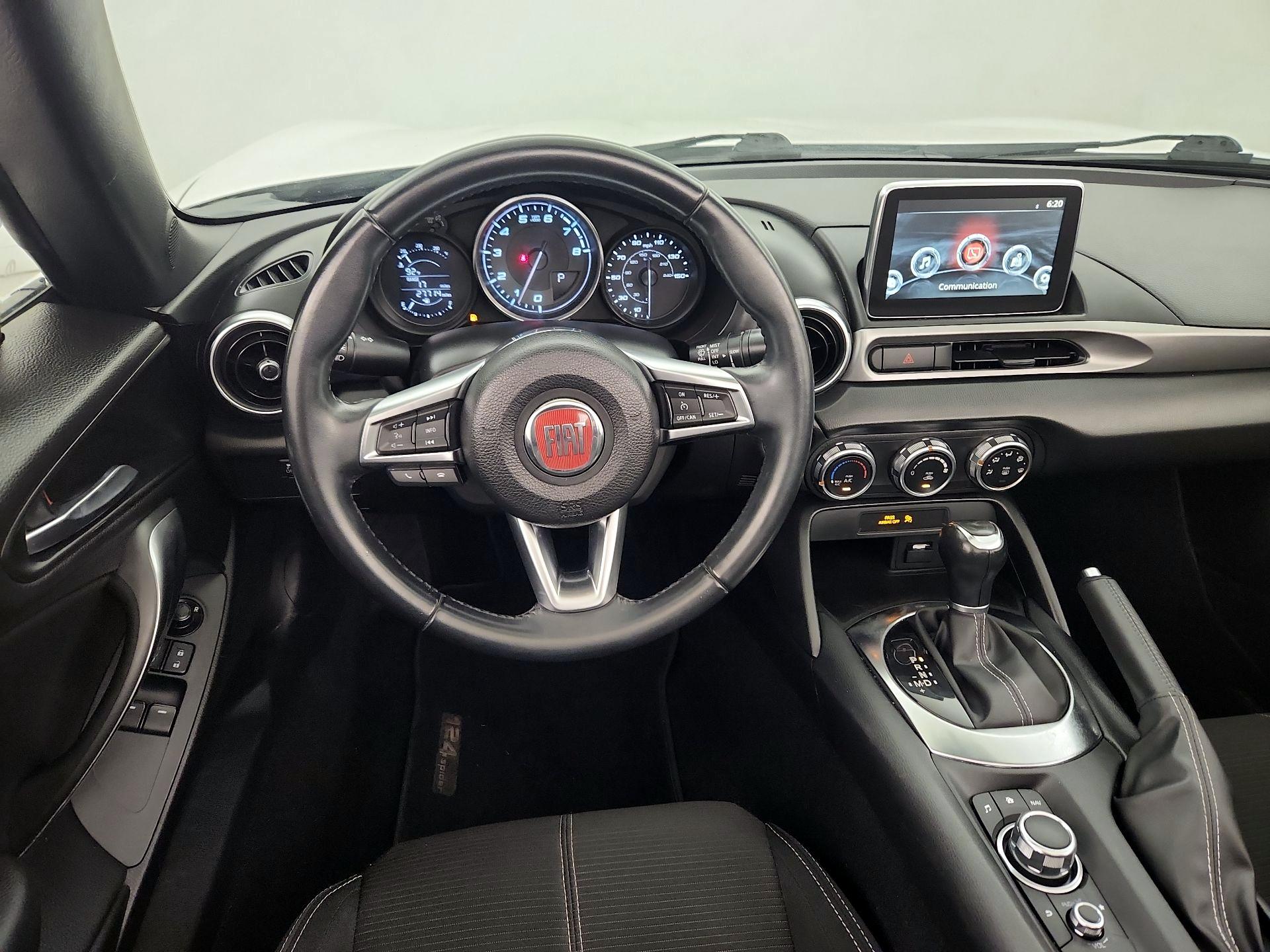 Thumbnail: 2018 Fiat 124 Spider - 10