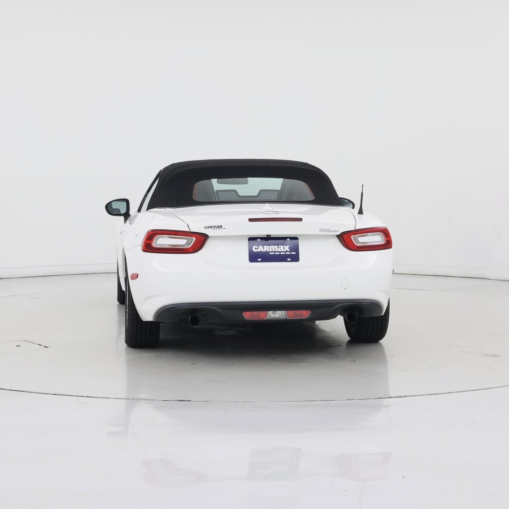 Thumbnail: 2018 Fiat 124 Spider - 6