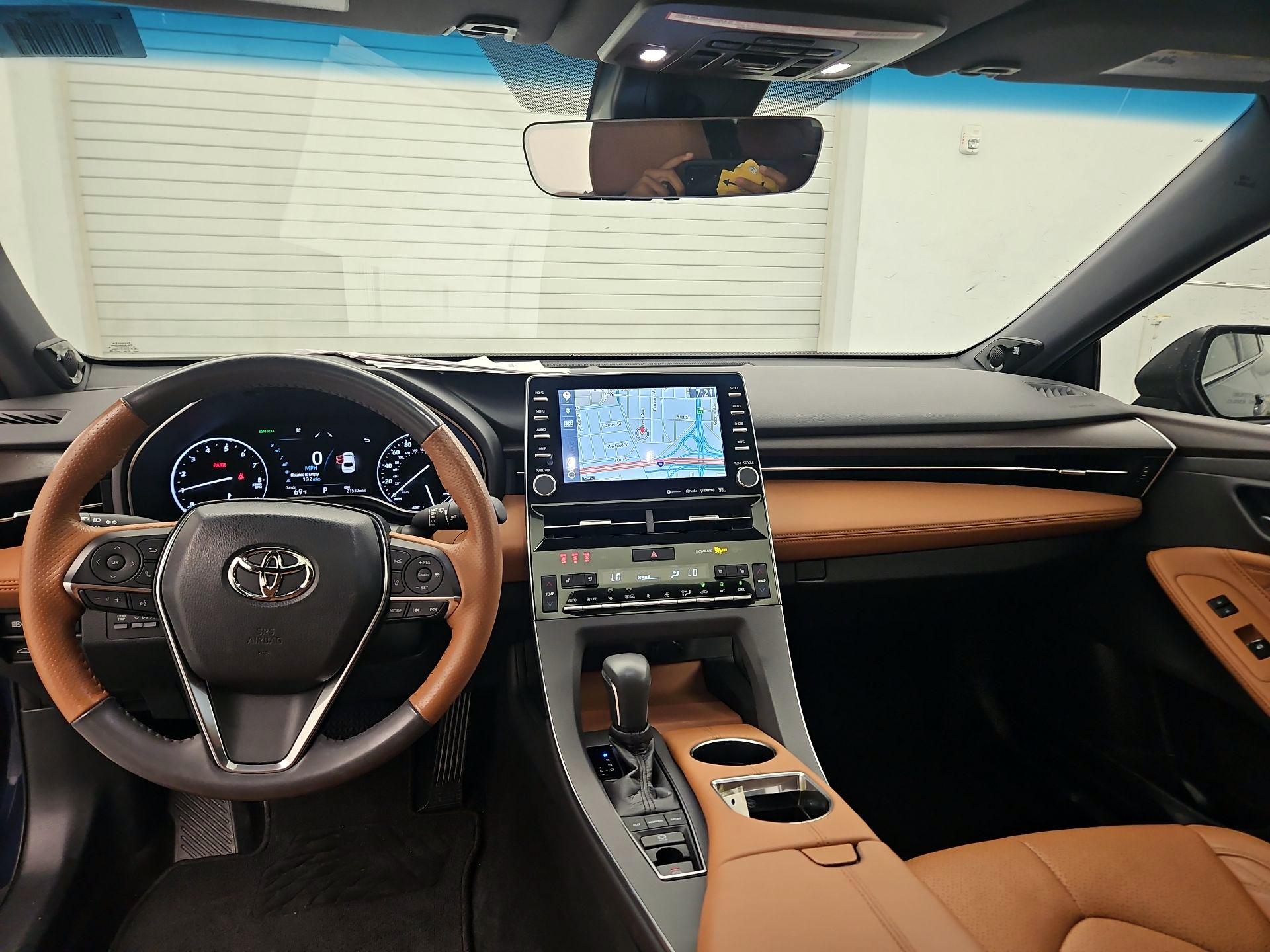 Thumbnail: 2019 Toyota Avalon - 9