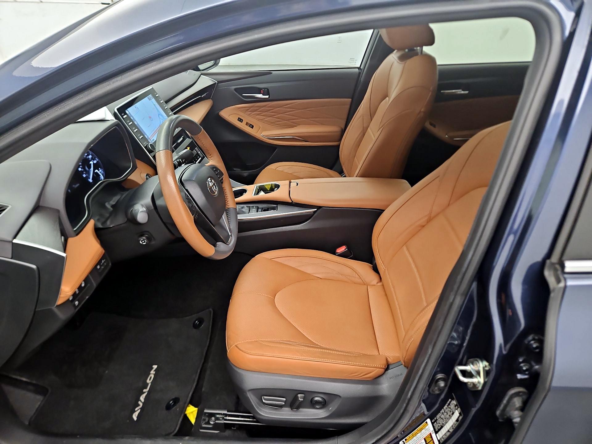 Thumbnail: 2019 Toyota Avalon - 11