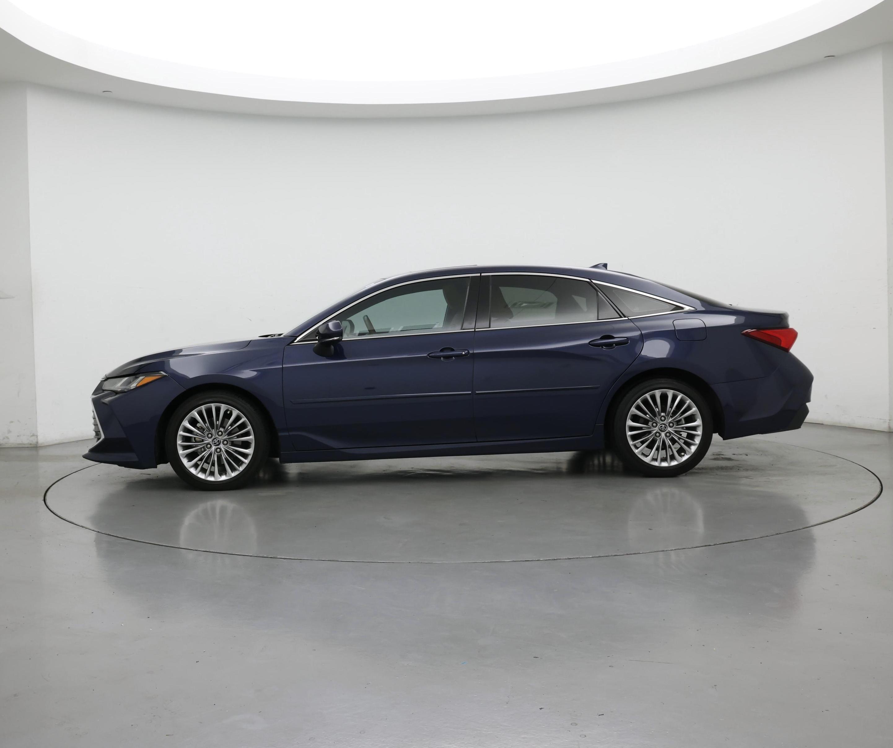 Thumbnail: 2019 Toyota Avalon - 3