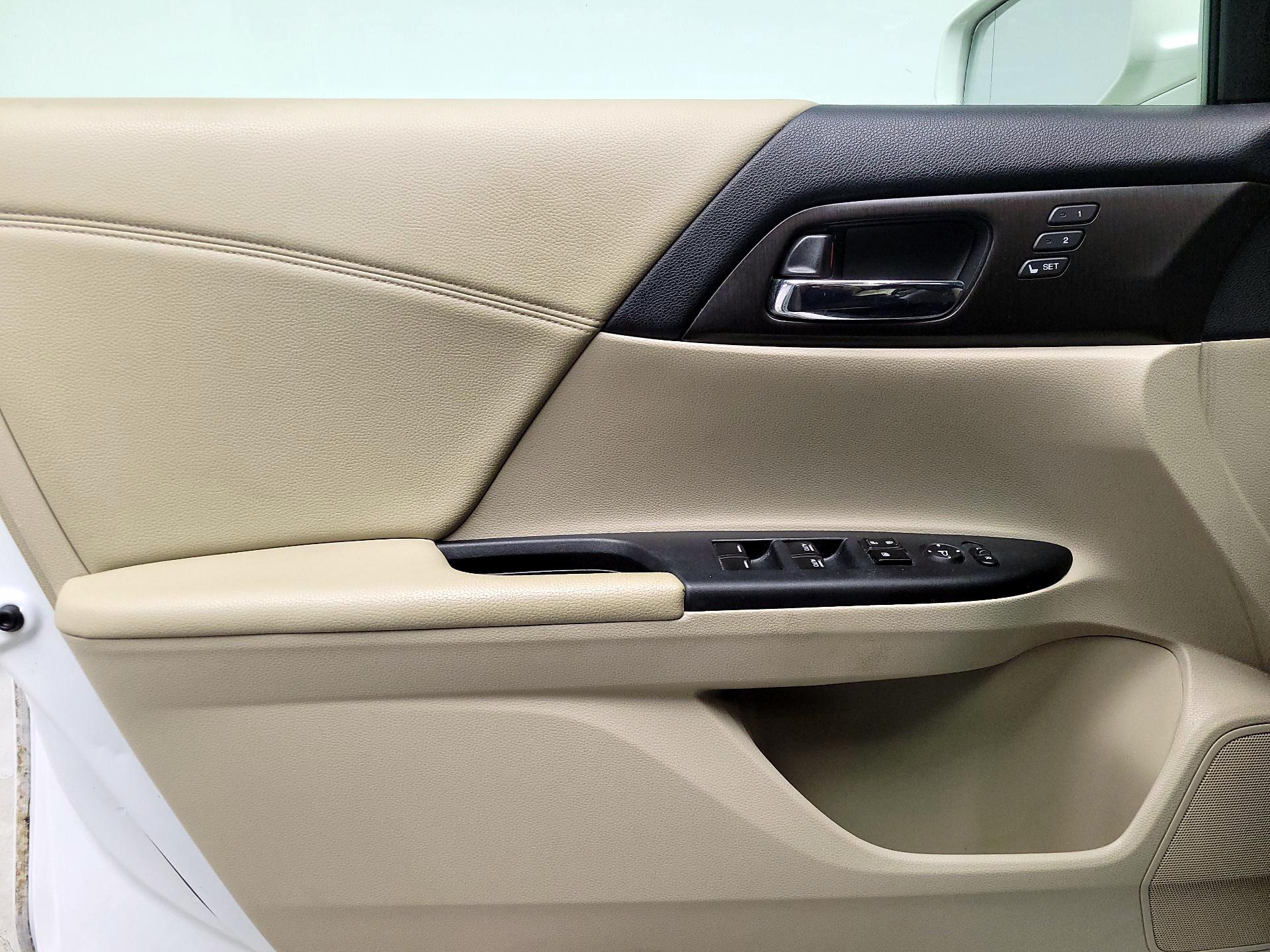 Thumbnail: 2014 Honda Accord - 12