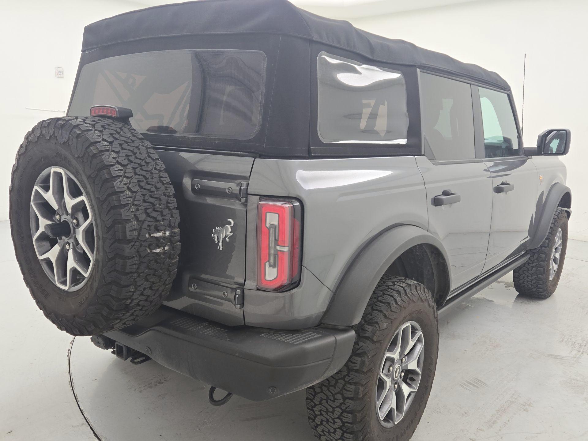 Thumbnail: 2022 Ford Bronco - 5