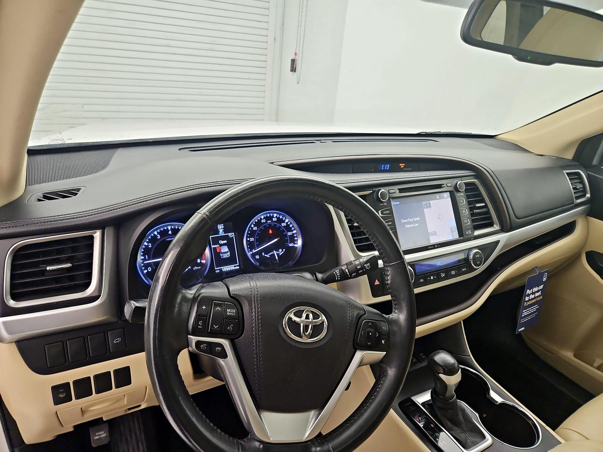 Thumbnail: 2015 Toyota Highlander - 9