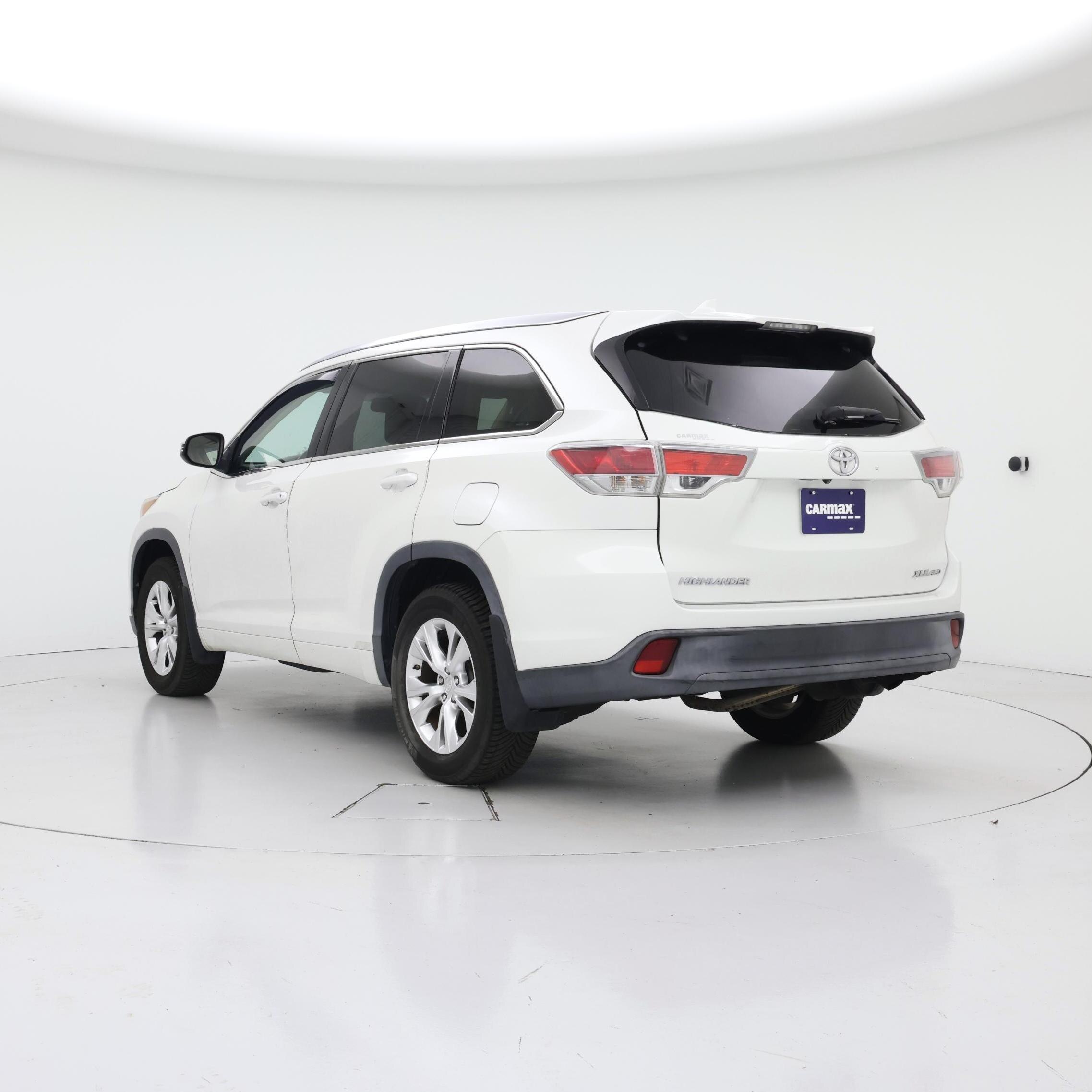Thumbnail: 2015 Toyota Highlander - 2