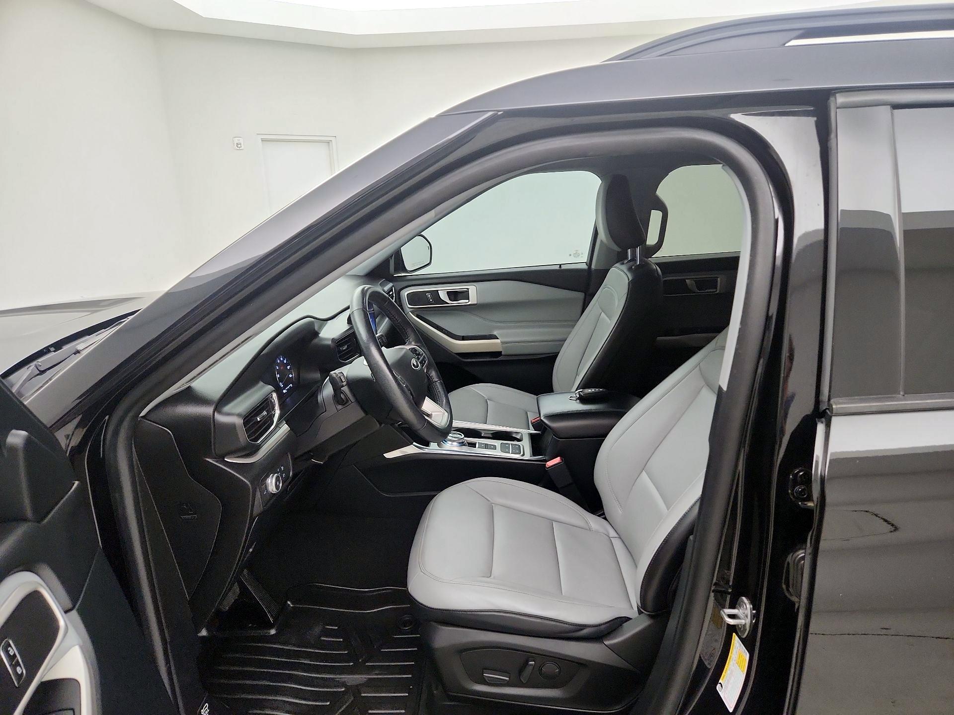 Thumbnail: 2021 Ford Explorer - 11