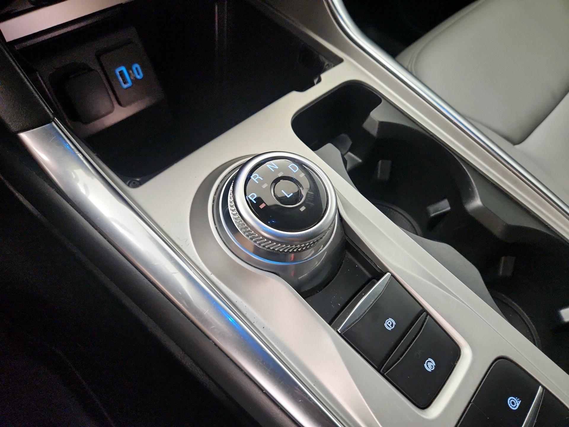 Thumbnail: 2021 Ford Explorer - 18