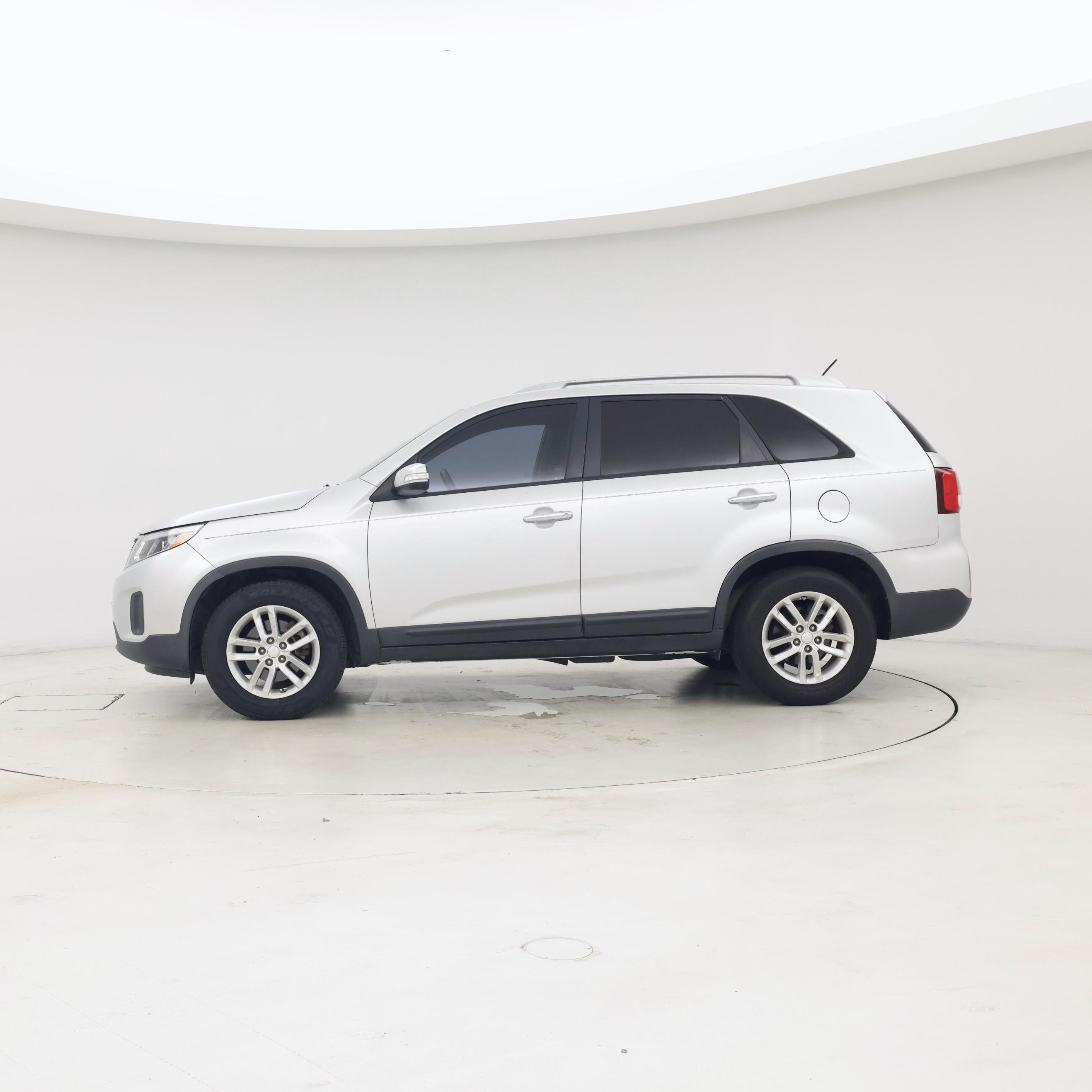 Thumbnail: 2014 Kia Sorento - 3