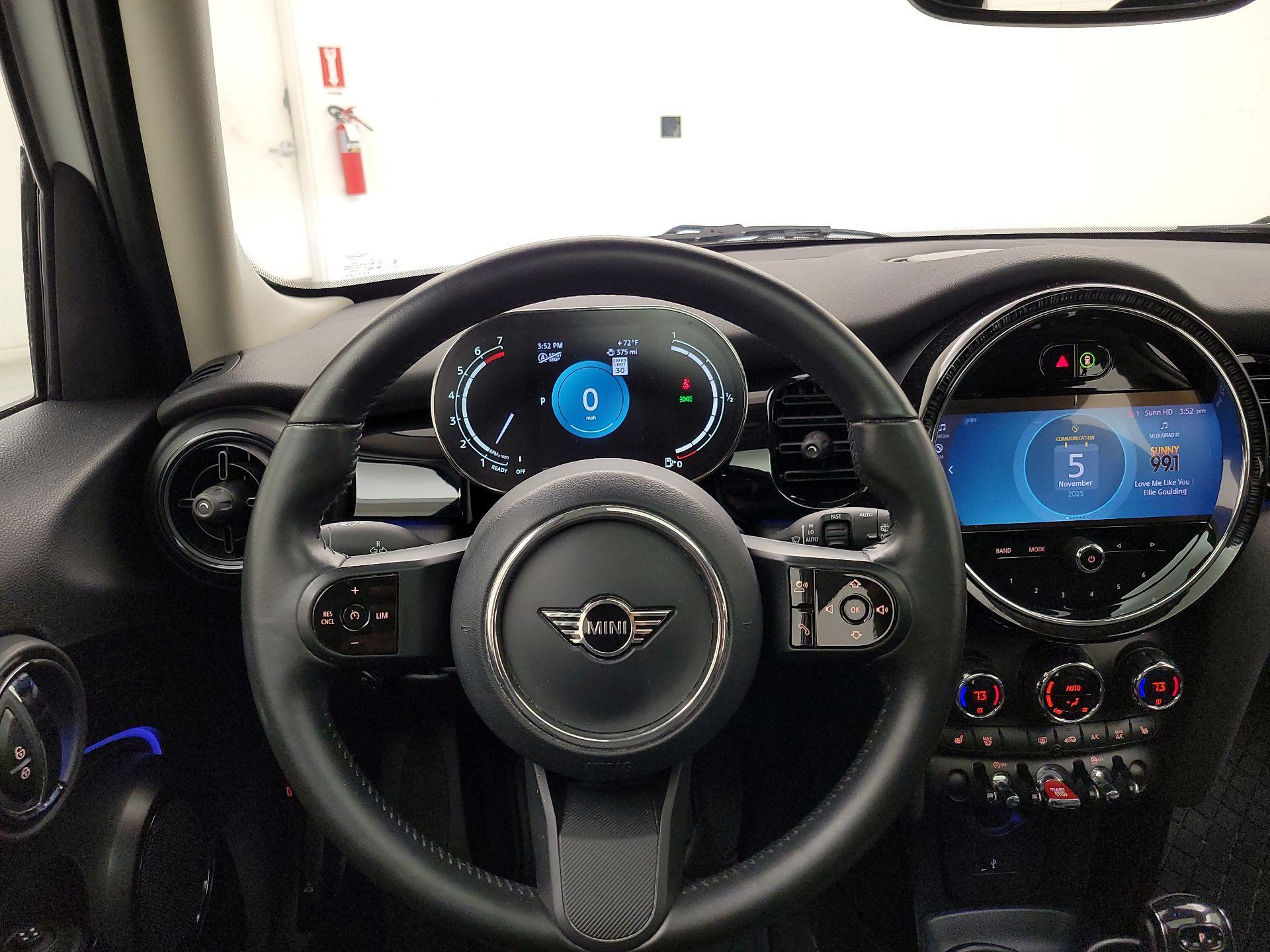 Thumbnail: 2024 MINI Cooper Hardtop - 10