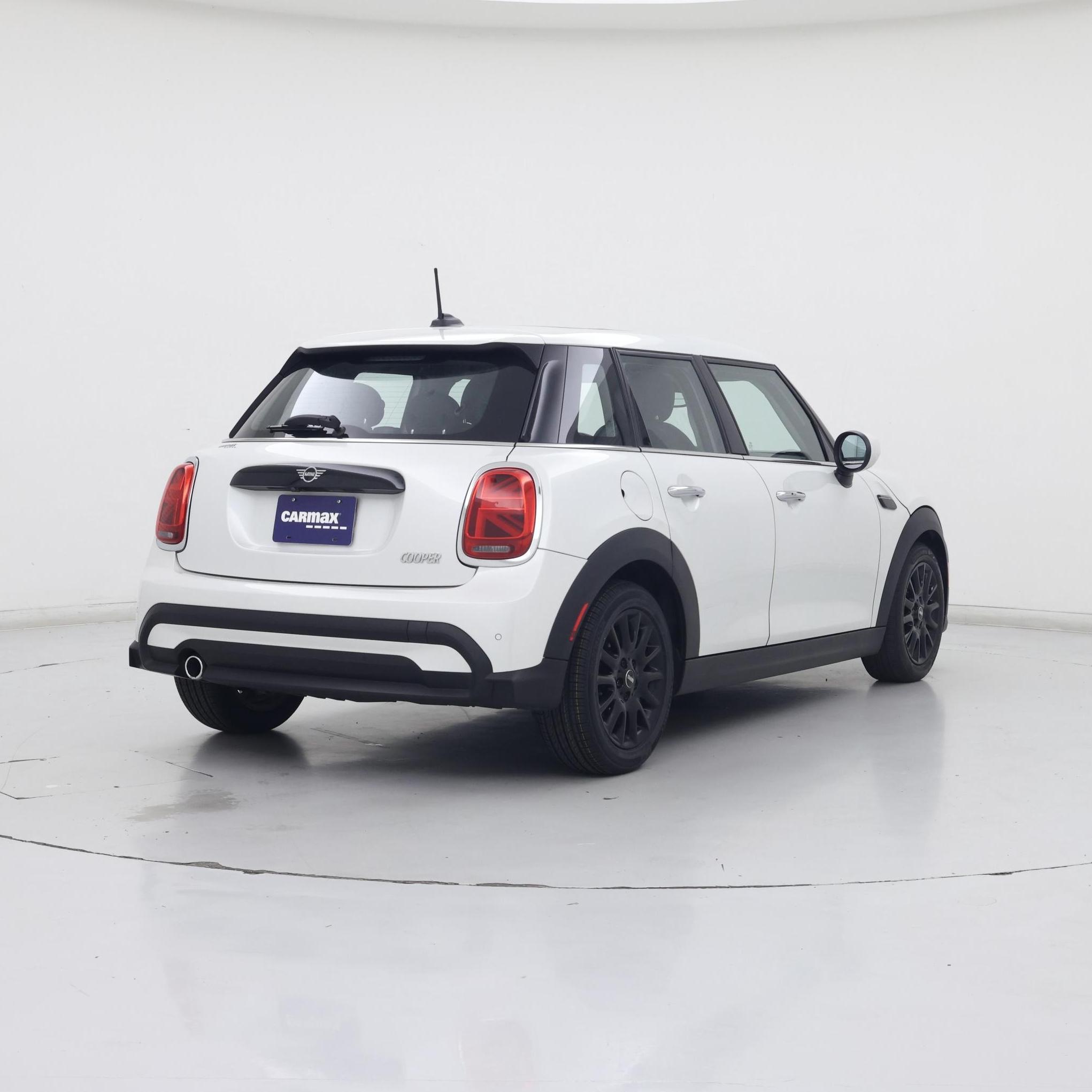 Thumbnail: 2024 MINI Cooper Hardtop - 8