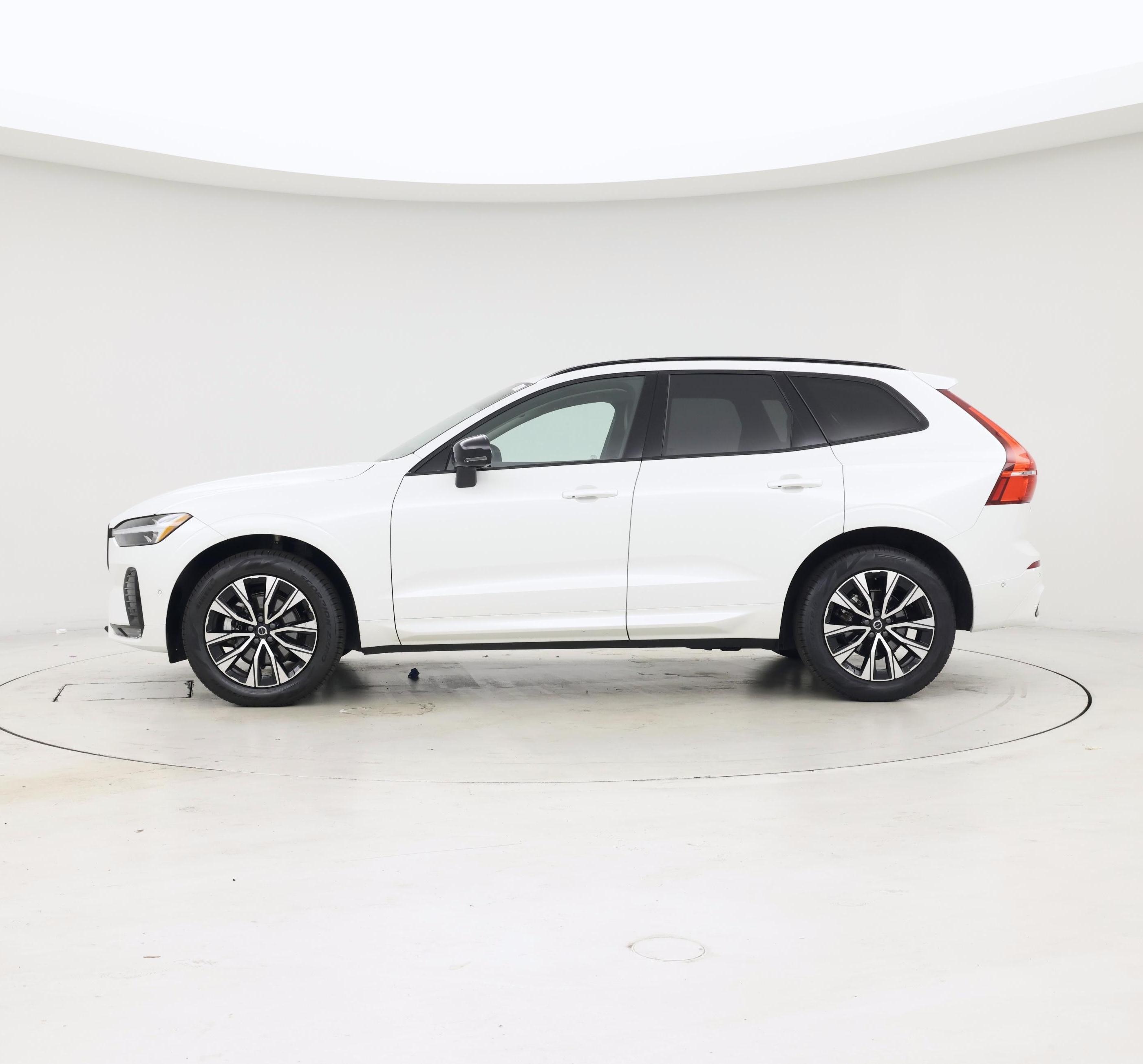 Thumbnail: 2025 Volvo XC60 - 3