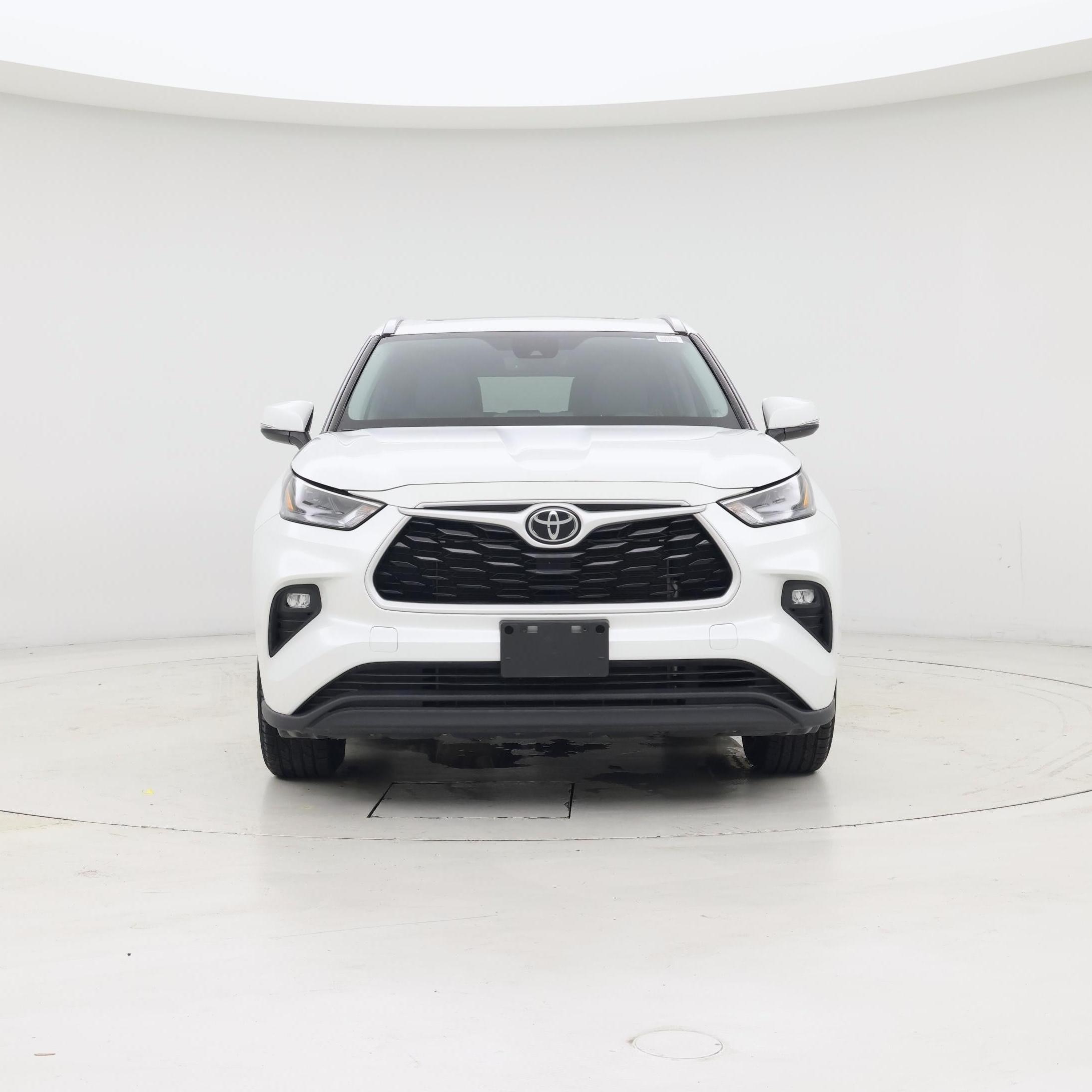Thumbnail: 2022 Toyota Highlander - 5