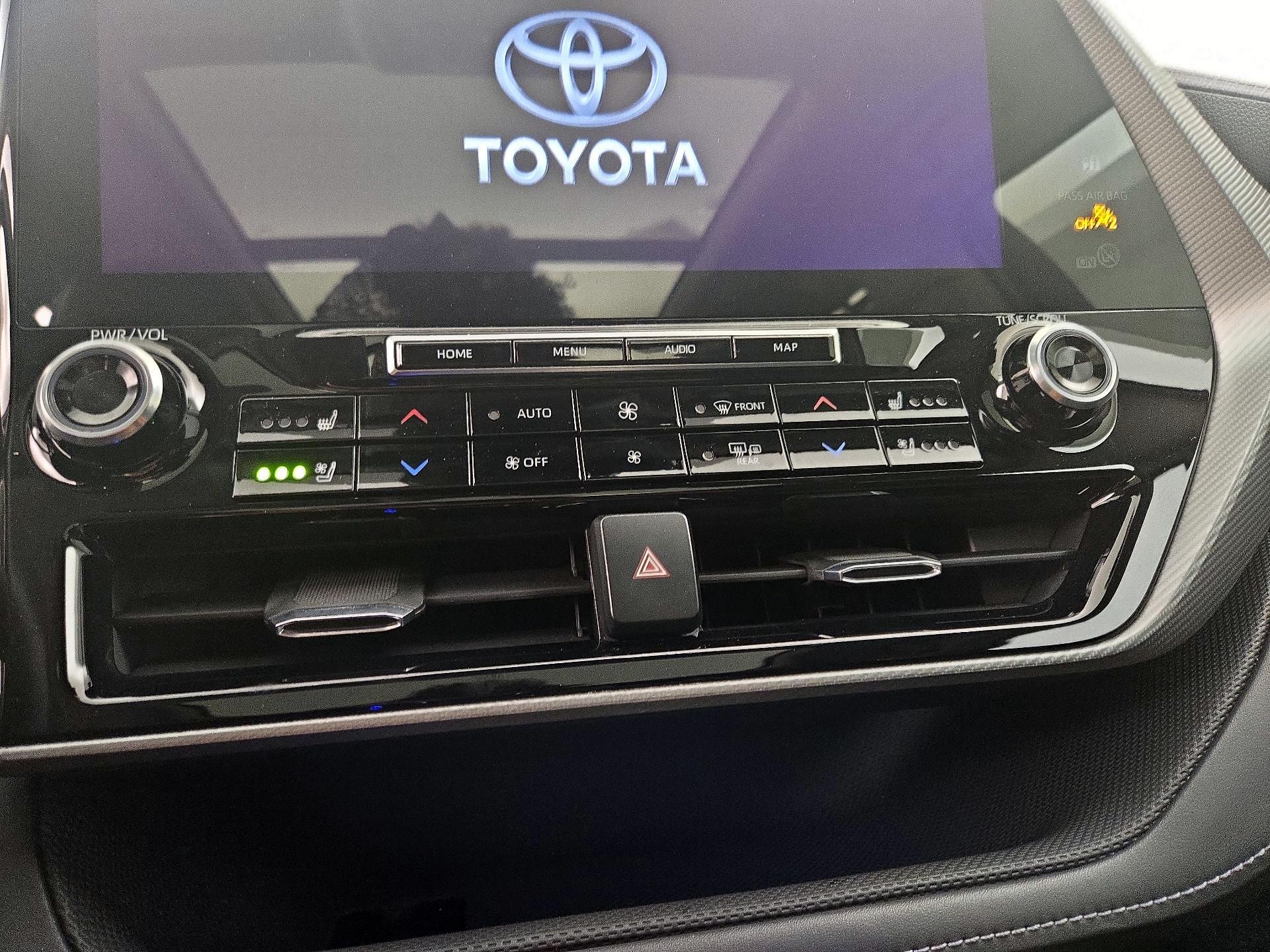 Thumbnail: 2020 Toyota Highlander - 17