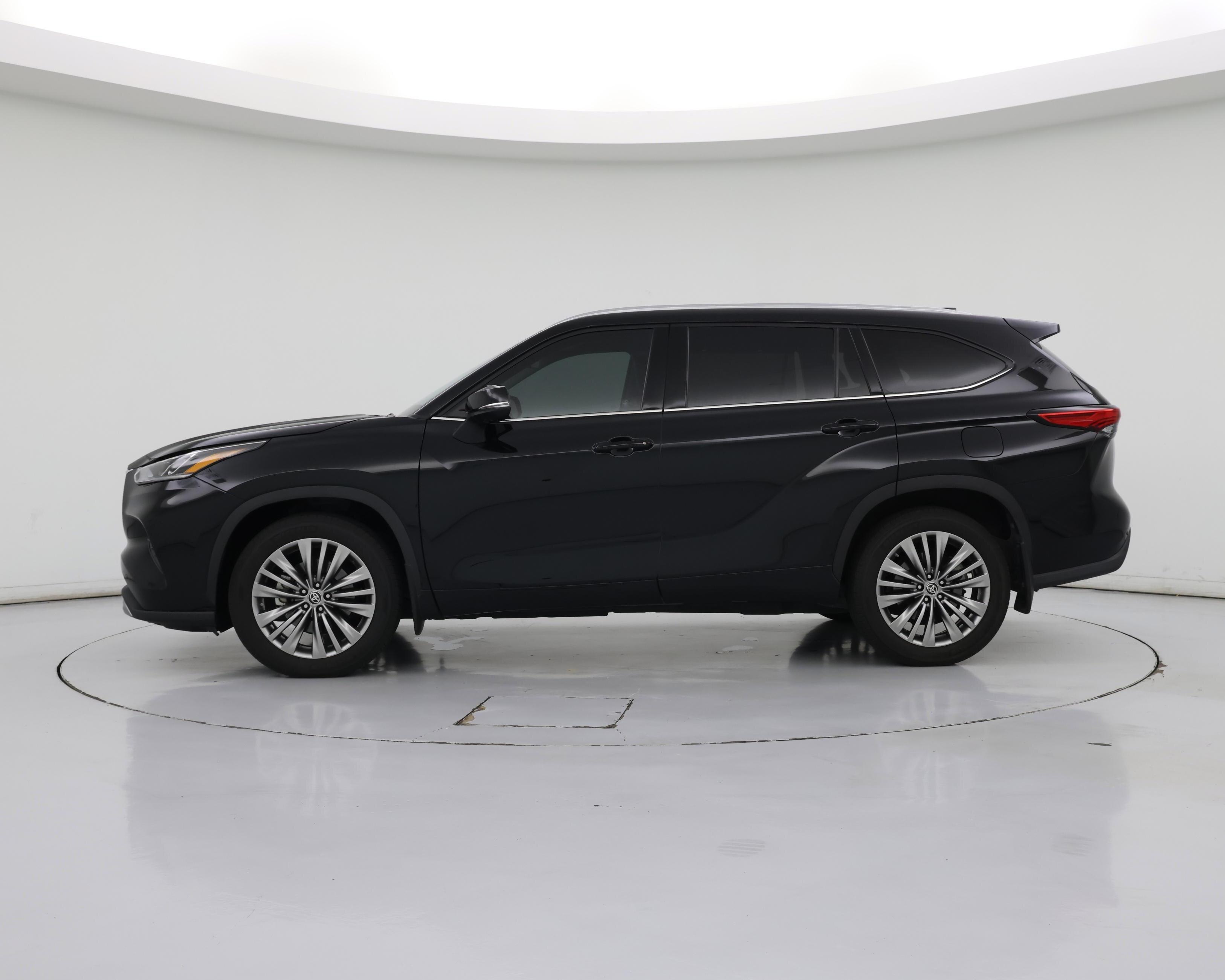 Thumbnail: 2020 Toyota Highlander - 3