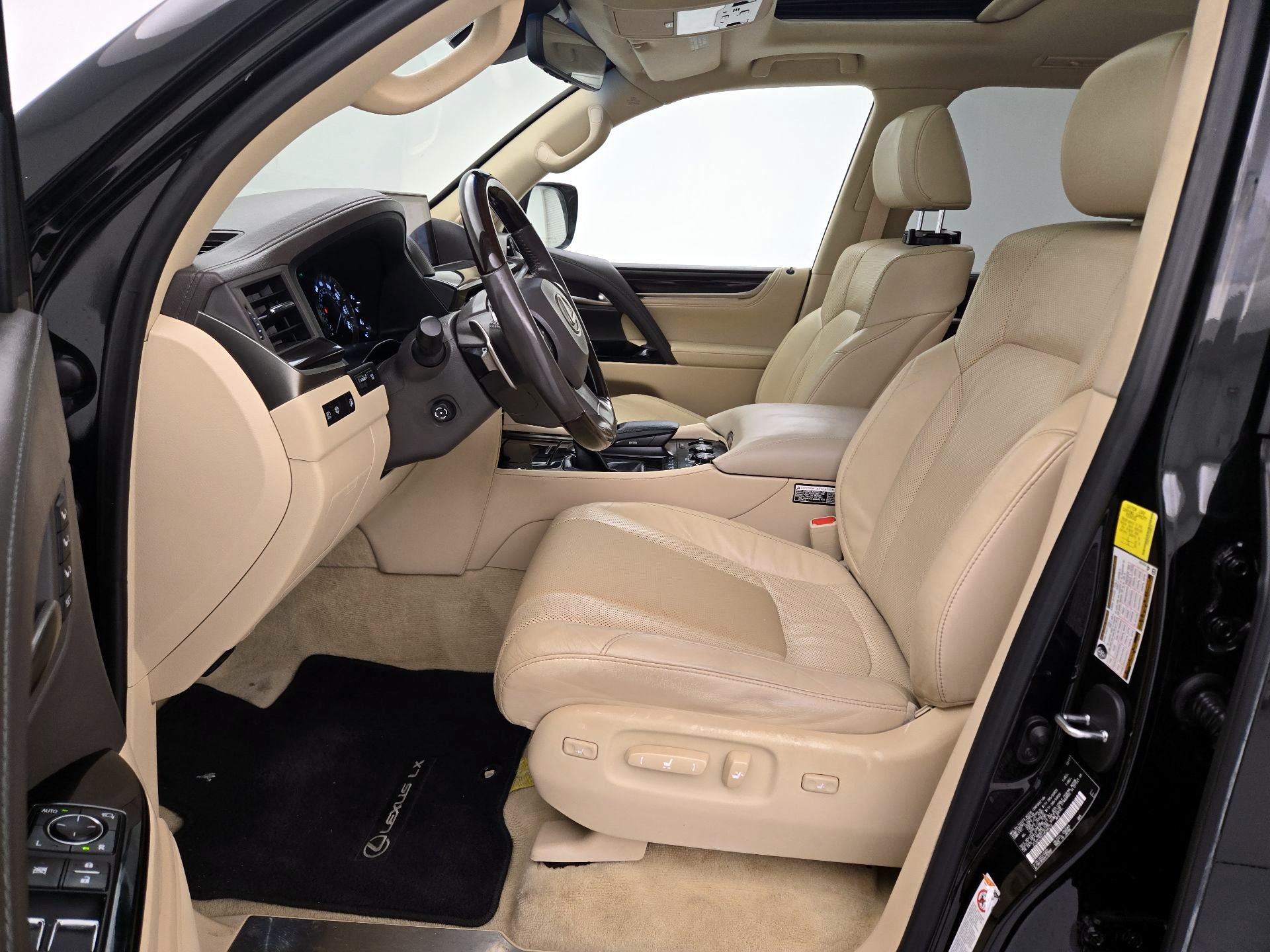 Thumbnail: 2018 Lexus LX - 11